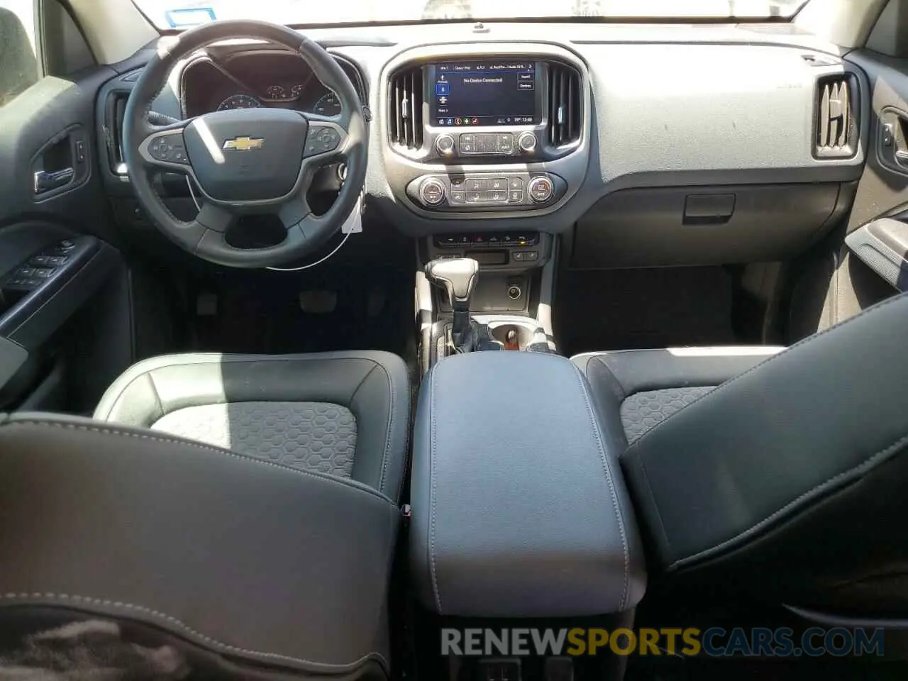 8 Photograph of a damaged car 1GCGSDEN1M1227685 CHEVROLET COLORADO 2021
