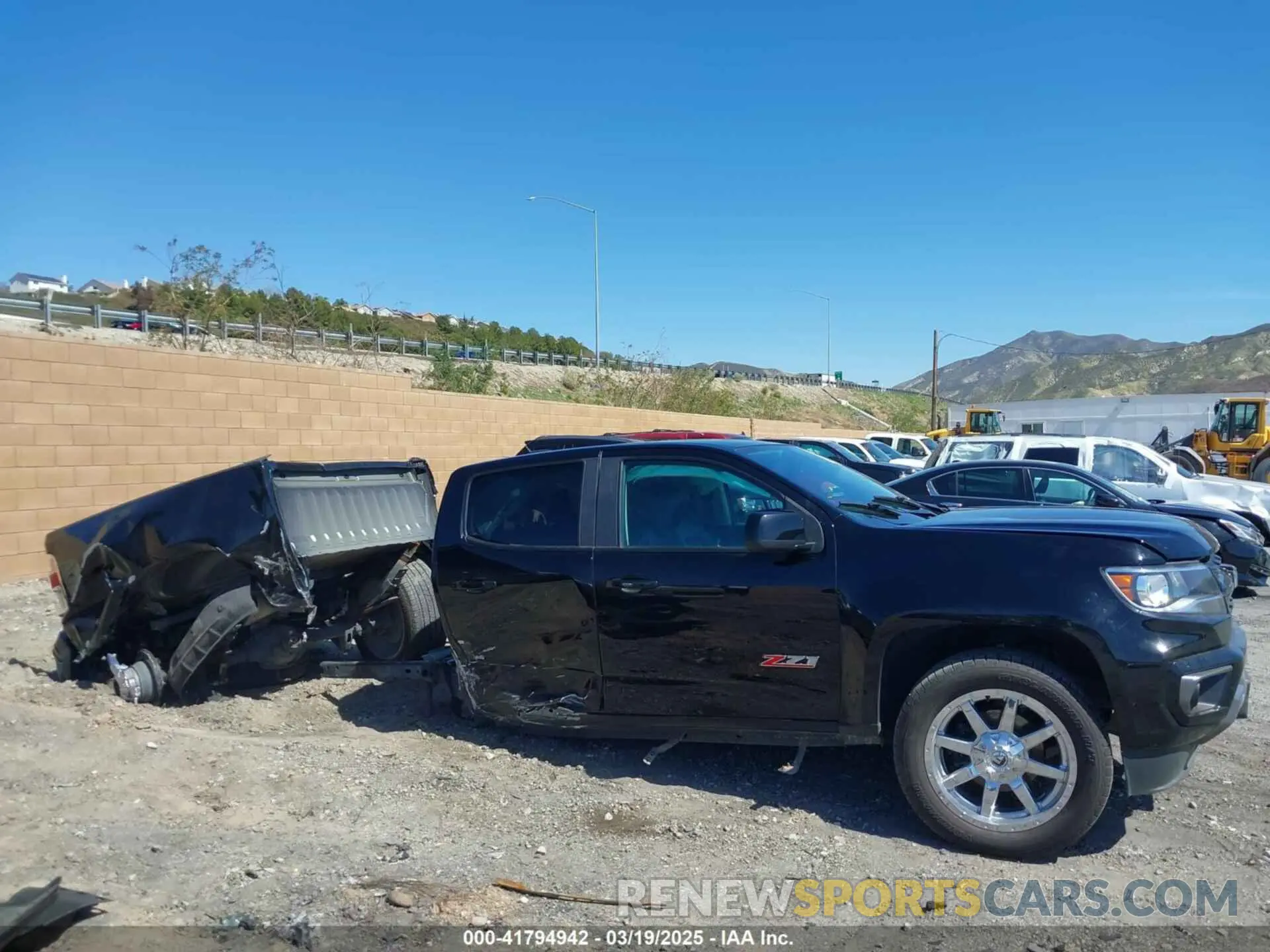 14 Photograph of a damaged car 1GCGSDEN2M1132018 CHEVROLET COLORADO 2021