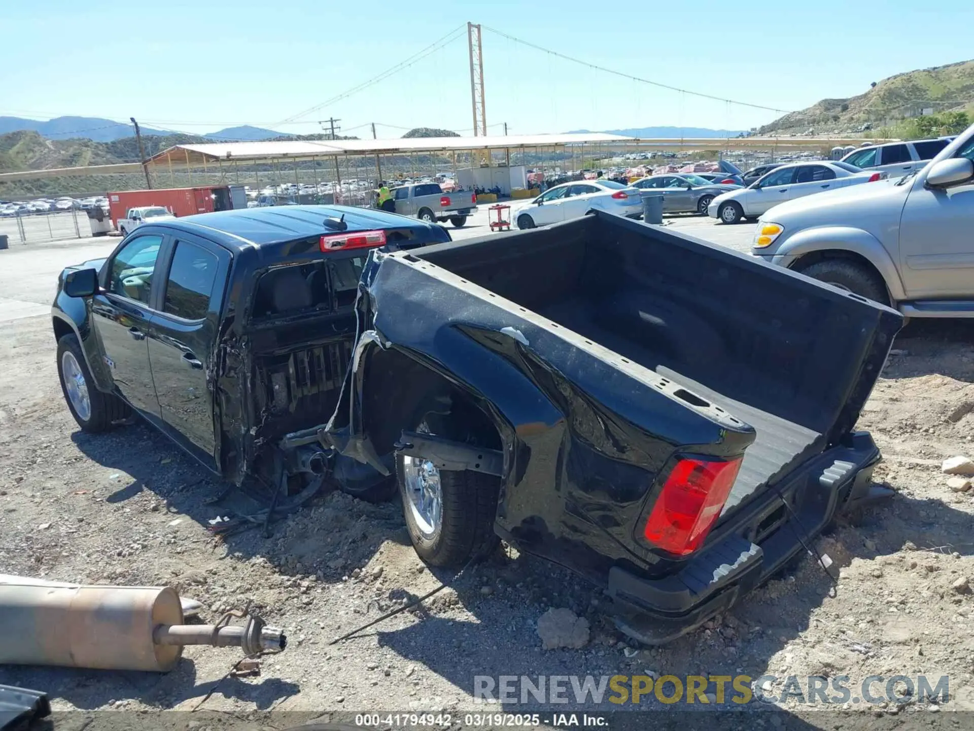 3 Photograph of a damaged car 1GCGSDEN2M1132018 CHEVROLET COLORADO 2021