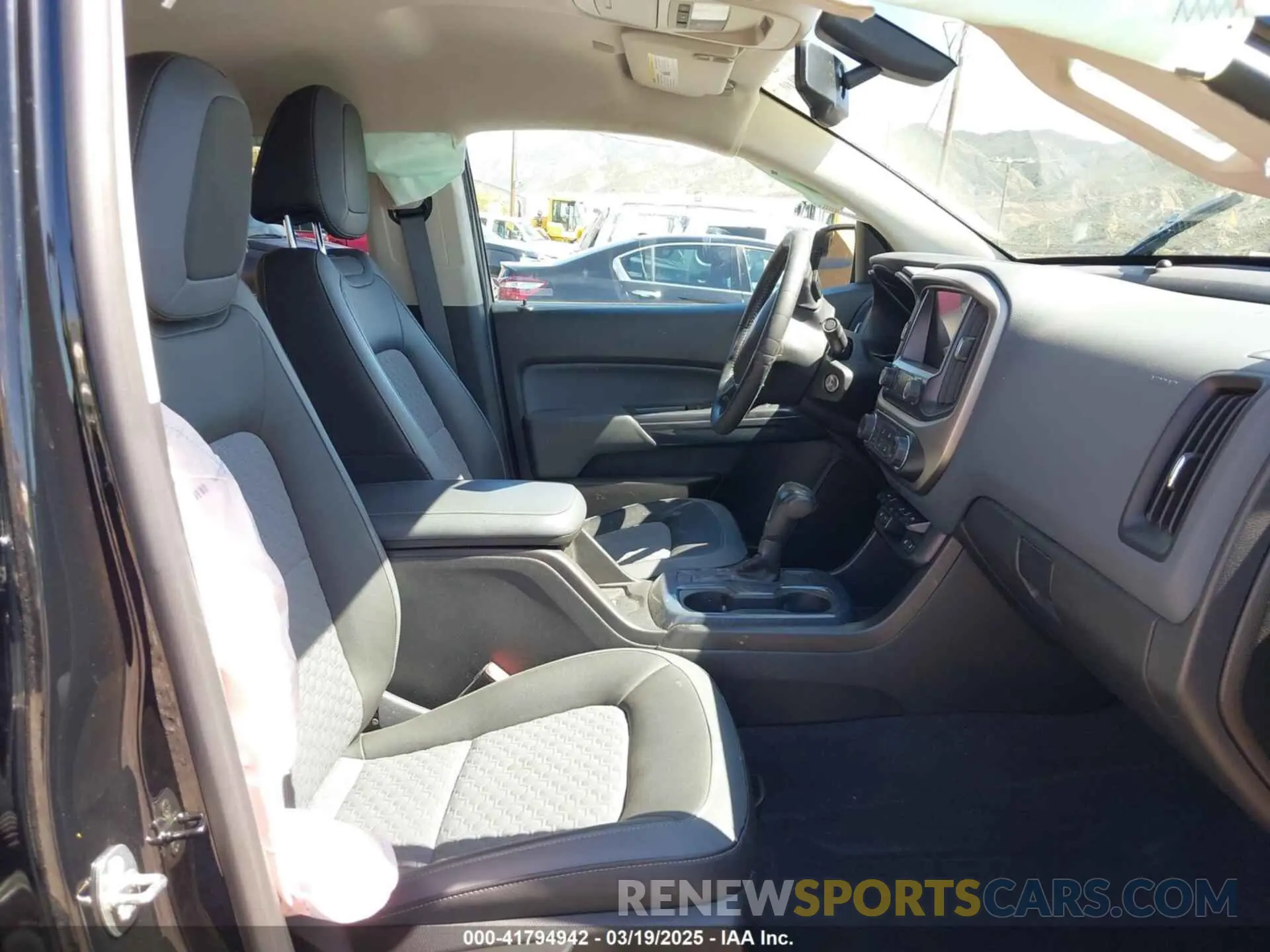 5 Photograph of a damaged car 1GCGSDEN2M1132018 CHEVROLET COLORADO 2021