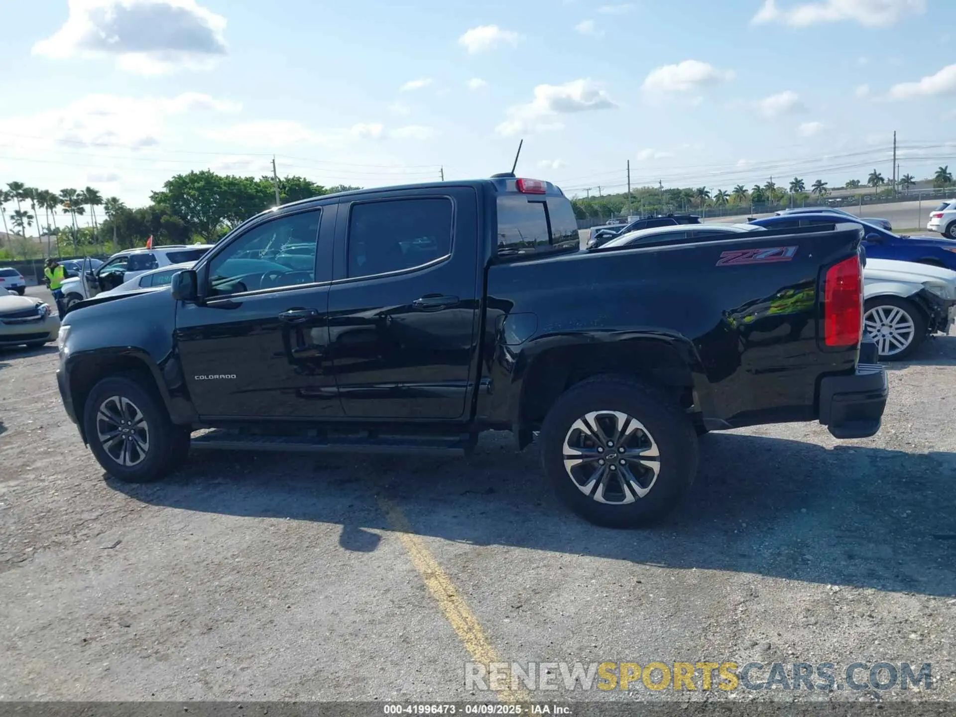 14 Photograph of a damaged car 1GCGSDEN3M1132058 CHEVROLET COLORADO 2021