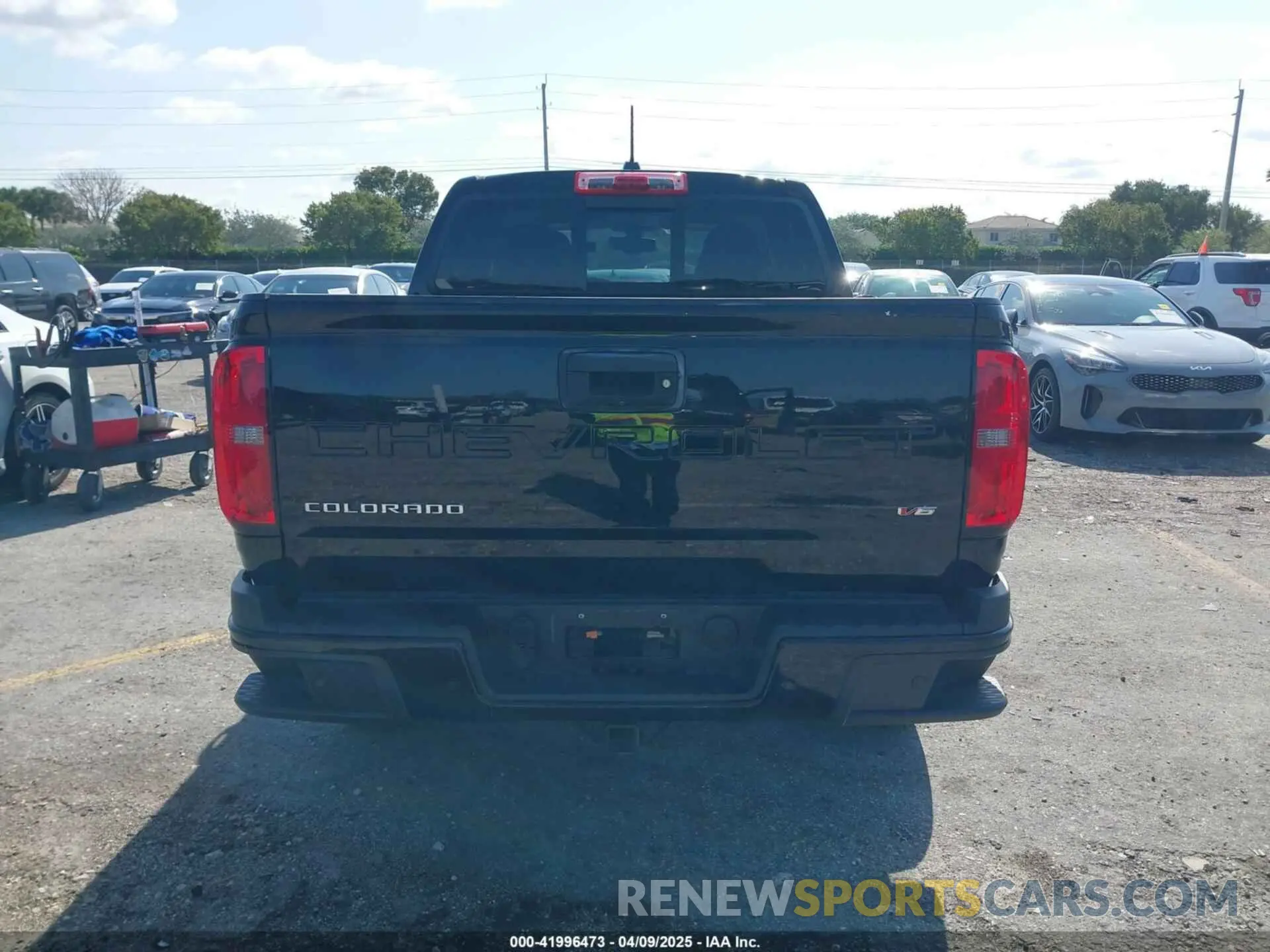 16 Photograph of a damaged car 1GCGSDEN3M1132058 CHEVROLET COLORADO 2021