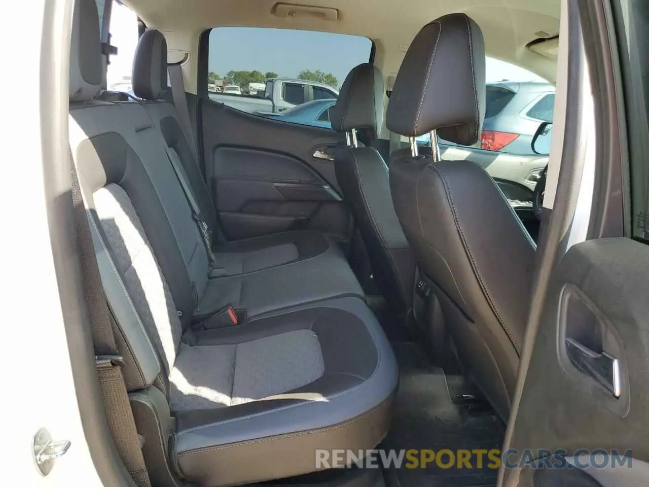 10 Photograph of a damaged car 1GCGSDEN4M1104141 CHEVROLET COLORADO 2021