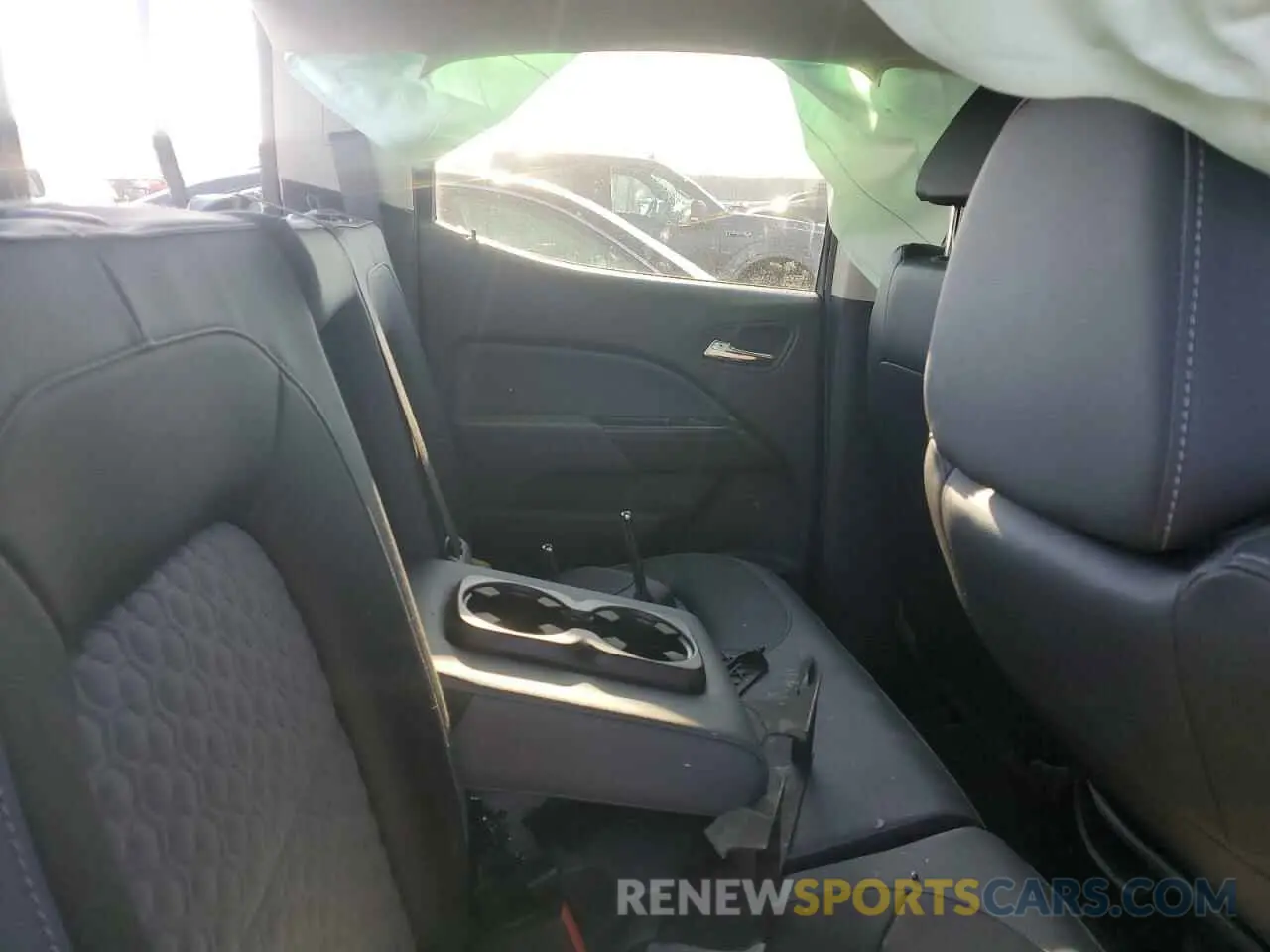 10 Photograph of a damaged car 1GCGSDEN8M1298995 CHEVROLET COLORADO 2021