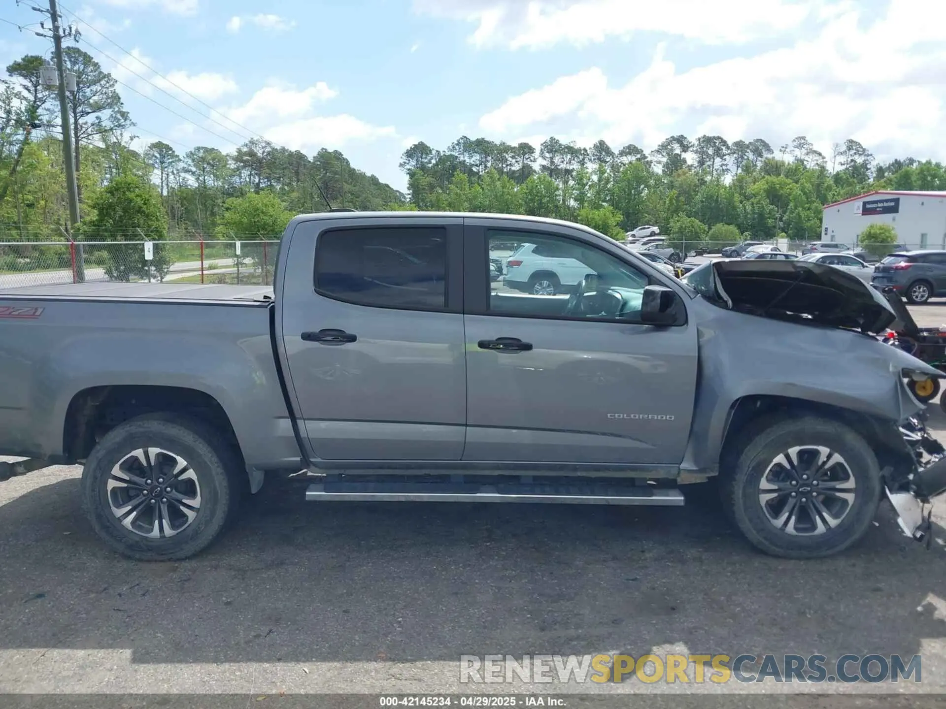 13 Photograph of a damaged car 1GCGSDEN9M1285771 CHEVROLET COLORADO 2021
