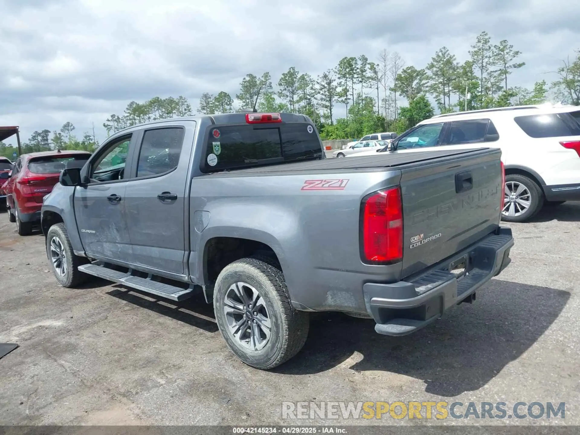 3 Photograph of a damaged car 1GCGSDEN9M1285771 CHEVROLET COLORADO 2021