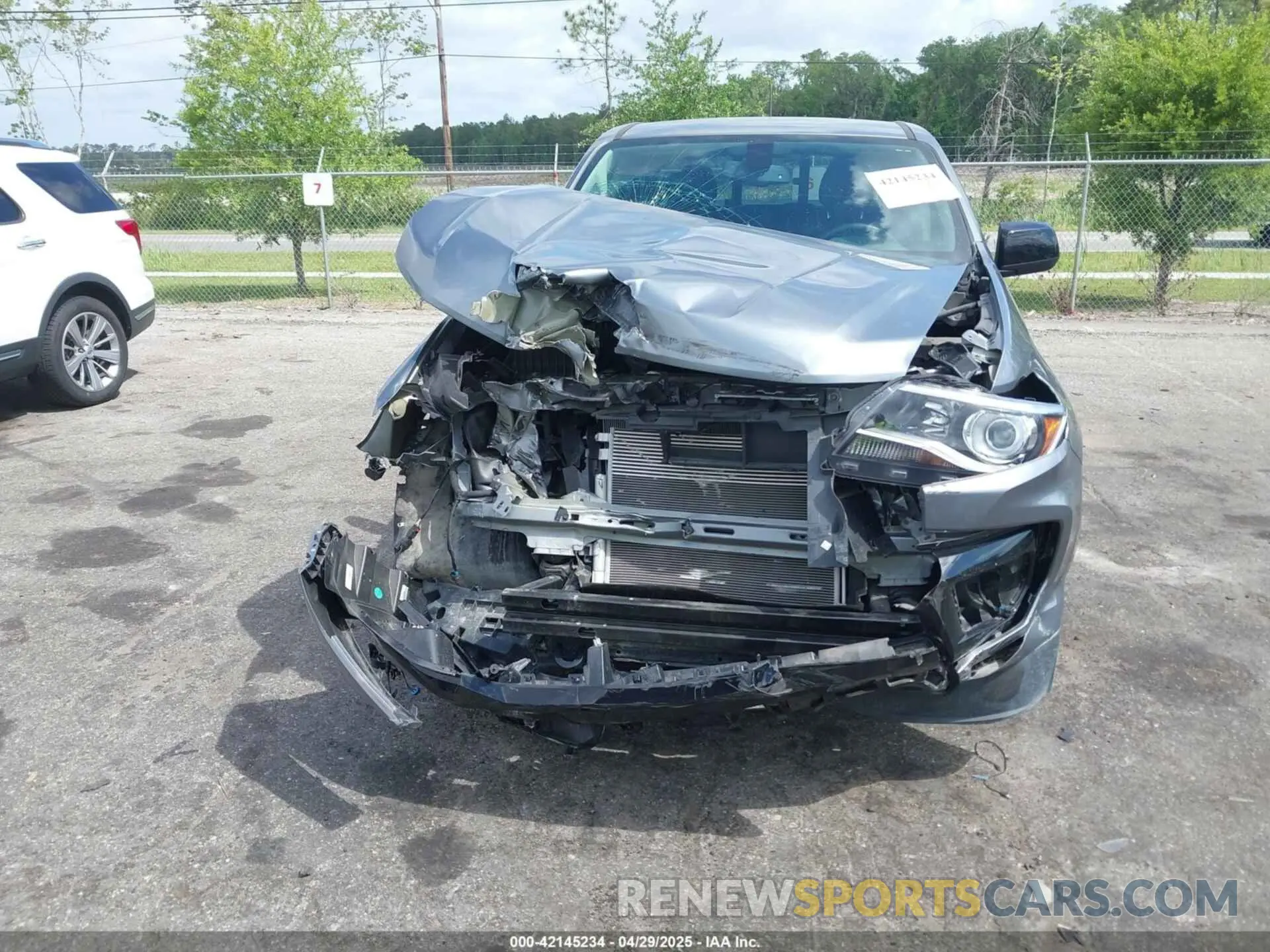 6 Photograph of a damaged car 1GCGSDEN9M1285771 CHEVROLET COLORADO 2021