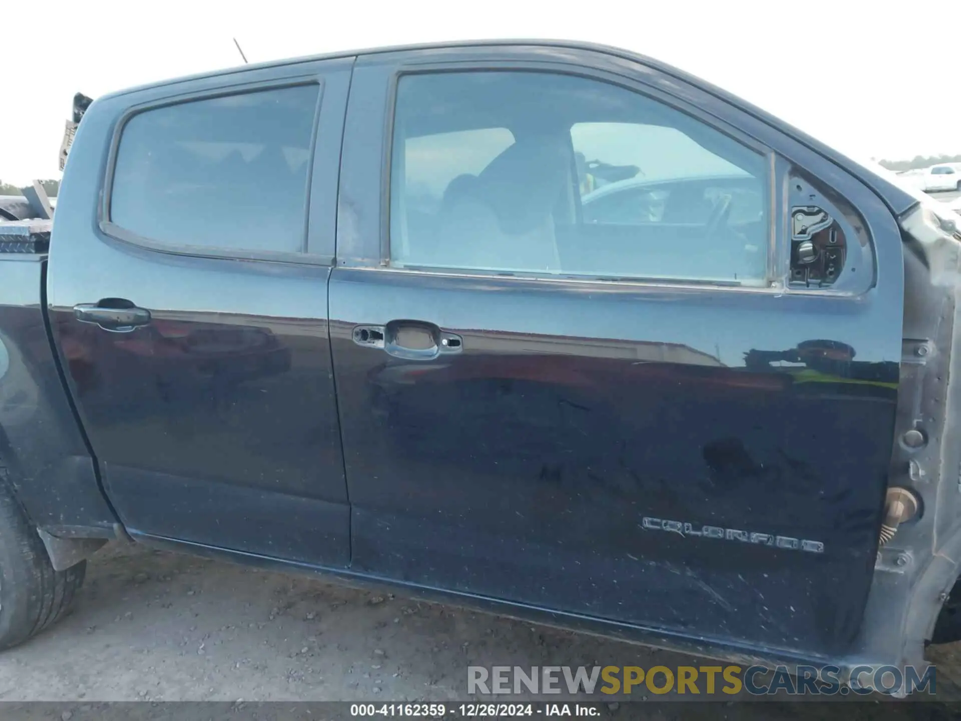14 Photograph of a damaged car 1GCGTBEN0M1143701 CHEVROLET COLORADO 2021