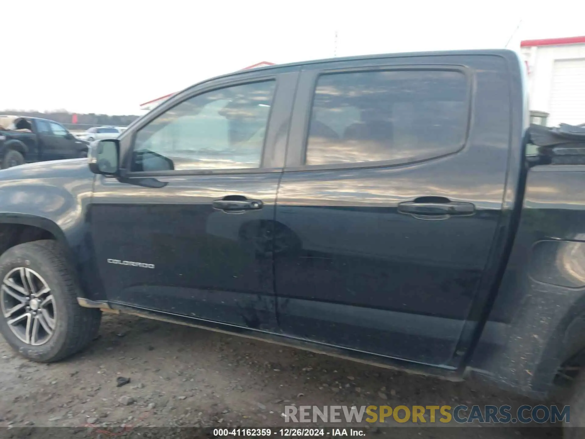 15 Photograph of a damaged car 1GCGTBEN0M1143701 CHEVROLET COLORADO 2021