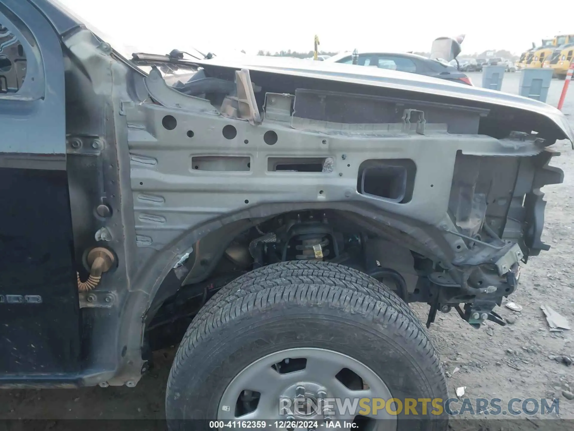 18 Photograph of a damaged car 1GCGTBEN0M1143701 CHEVROLET COLORADO 2021