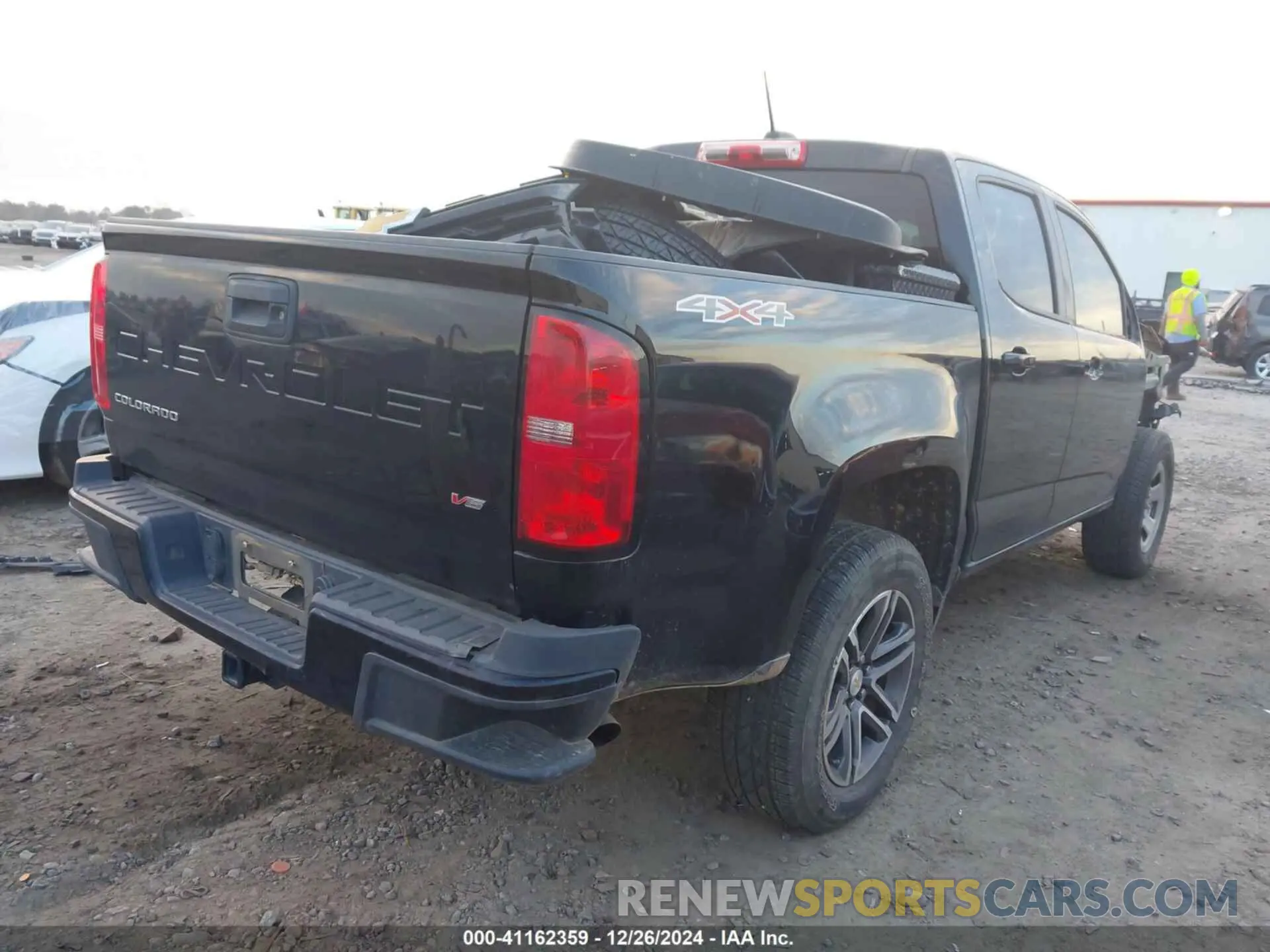4 Photograph of a damaged car 1GCGTBEN0M1143701 CHEVROLET COLORADO 2021