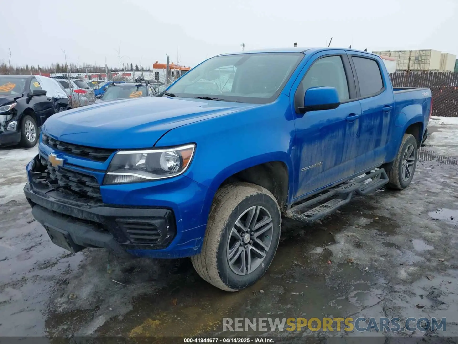2 Photograph of a damaged car 1GCGTBEN0M1165911 CHEVROLET COLORADO 2021
