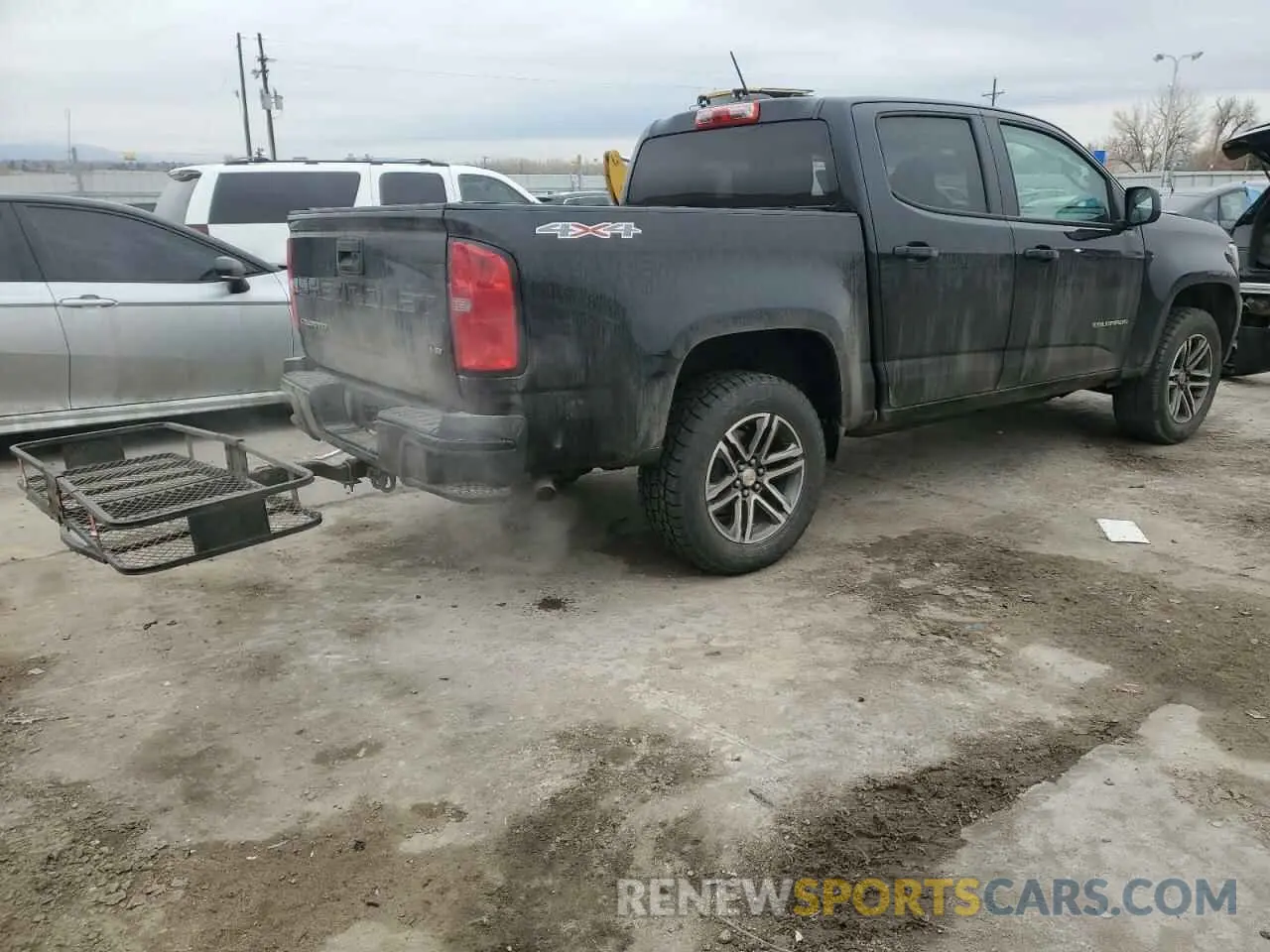 3 Photograph of a damaged car 1GCGTBEN3M1245039 CHEVROLET COLORADO 2021