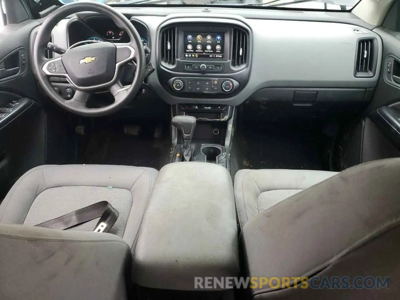 8 Photograph of a damaged car 1GCGTBEN3M1245039 CHEVROLET COLORADO 2021