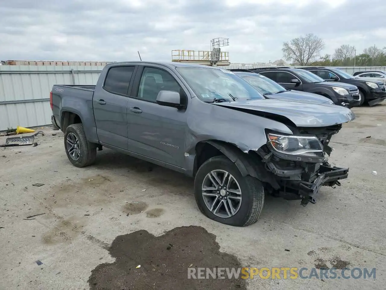 4 Photograph of a damaged car 1GCGTBEN4M1168536 CHEVROLET COLORADO 2021