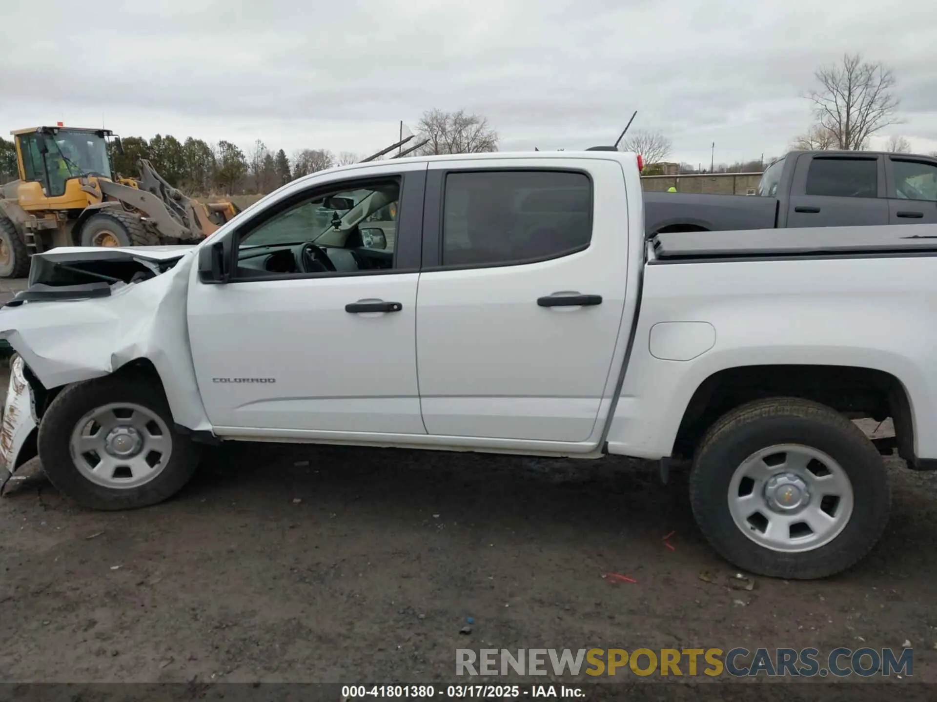 14 Photograph of a damaged car 1GCGTBEN6M1119967 CHEVROLET COLORADO 2021