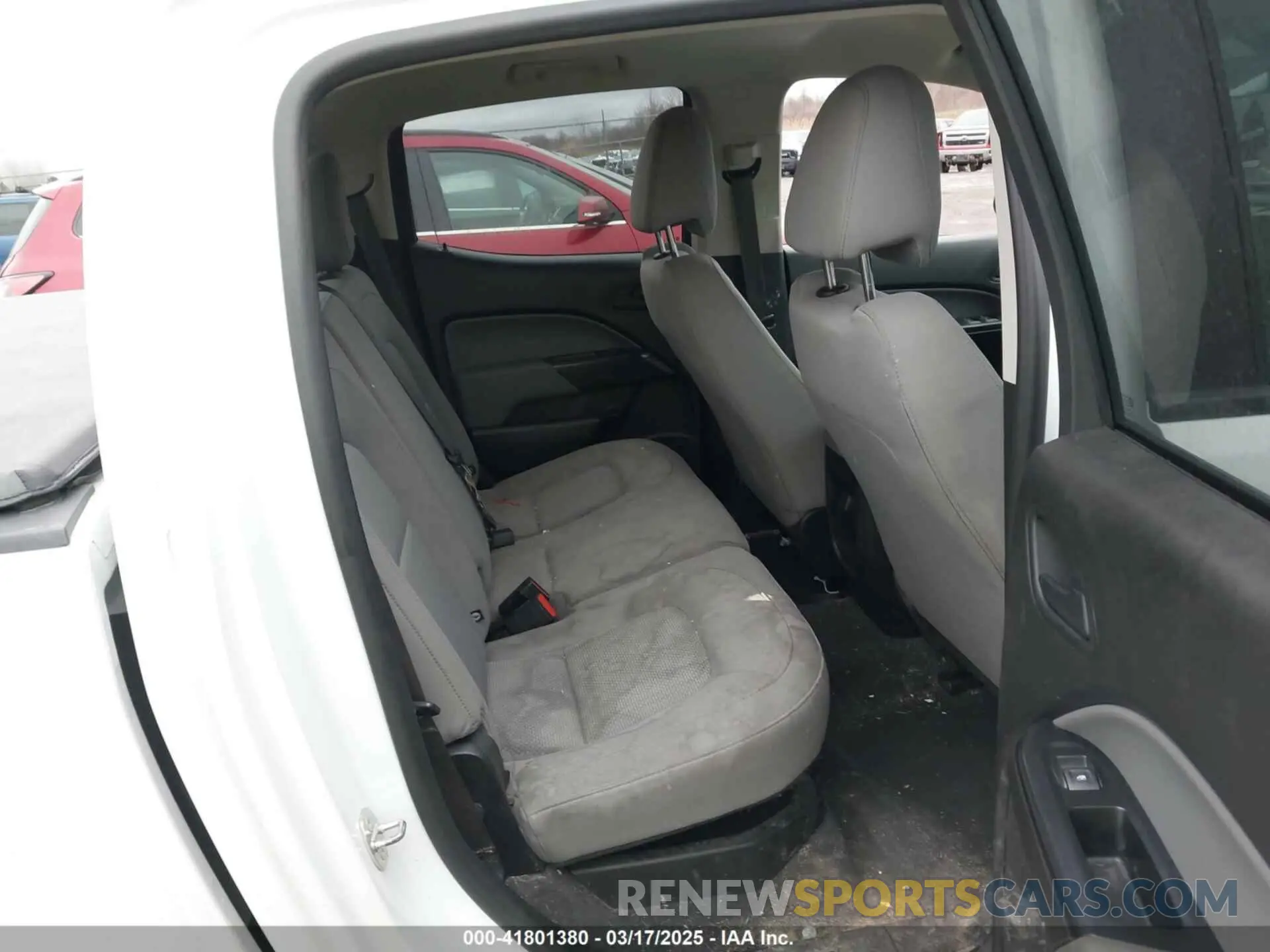 8 Photograph of a damaged car 1GCGTBEN6M1119967 CHEVROLET COLORADO 2021
