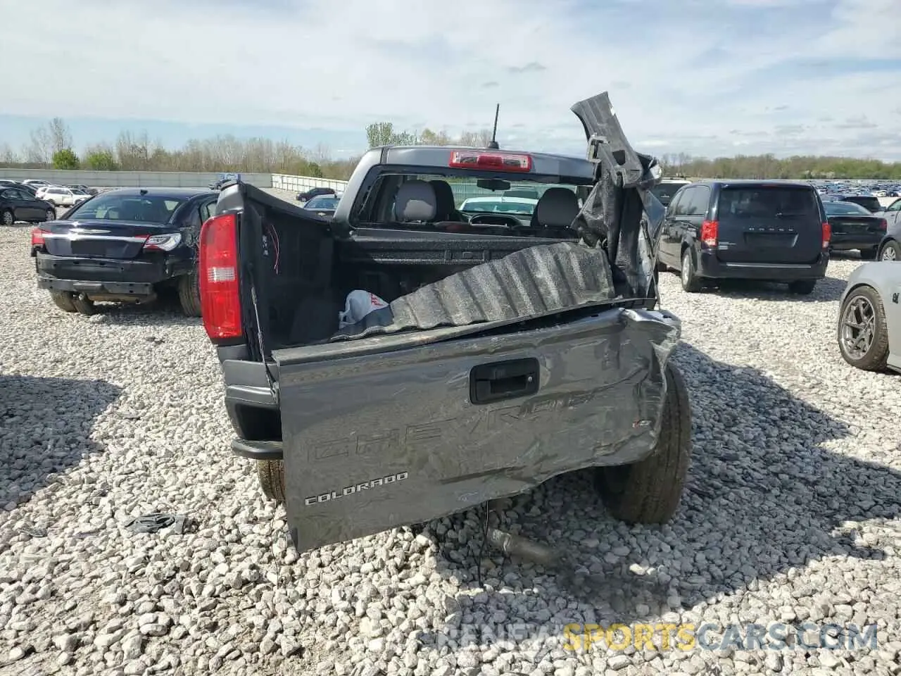6 Photograph of a damaged car 1GCGTBEN7M1112753 CHEVROLET COLORADO 2021