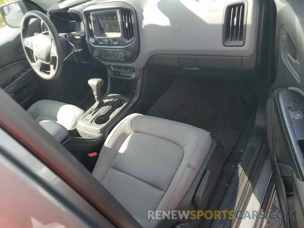 8 Photograph of a damaged car 1GCGTBEN7M1112753 CHEVROLET COLORADO 2021