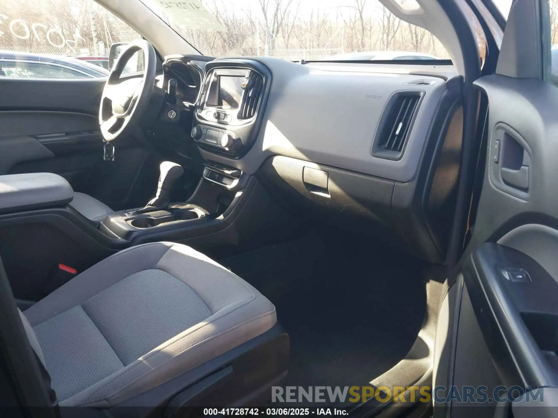 5 Photograph of a damaged car 1GCGTBEN7M1201304 CHEVROLET COLORADO 2021