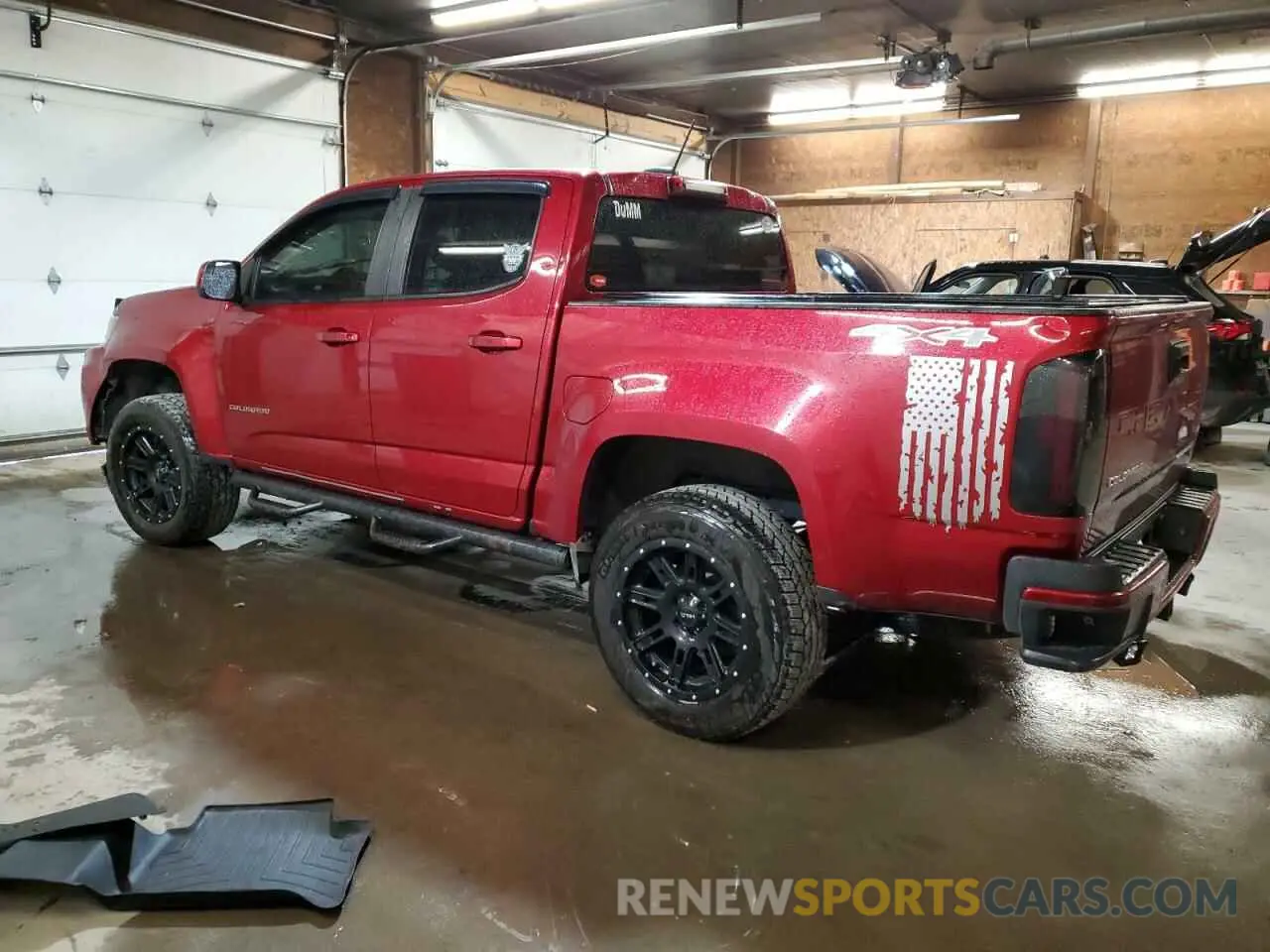 2 Photograph of a damaged car 1GCGTBEN9M1142692 CHEVROLET COLORADO 2021