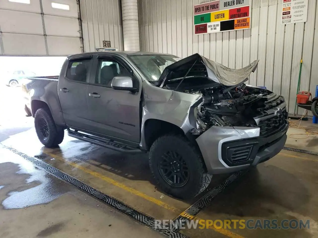 4 Photograph of a damaged car 1GCGTBENXM1121222 CHEVROLET COLORADO 2021