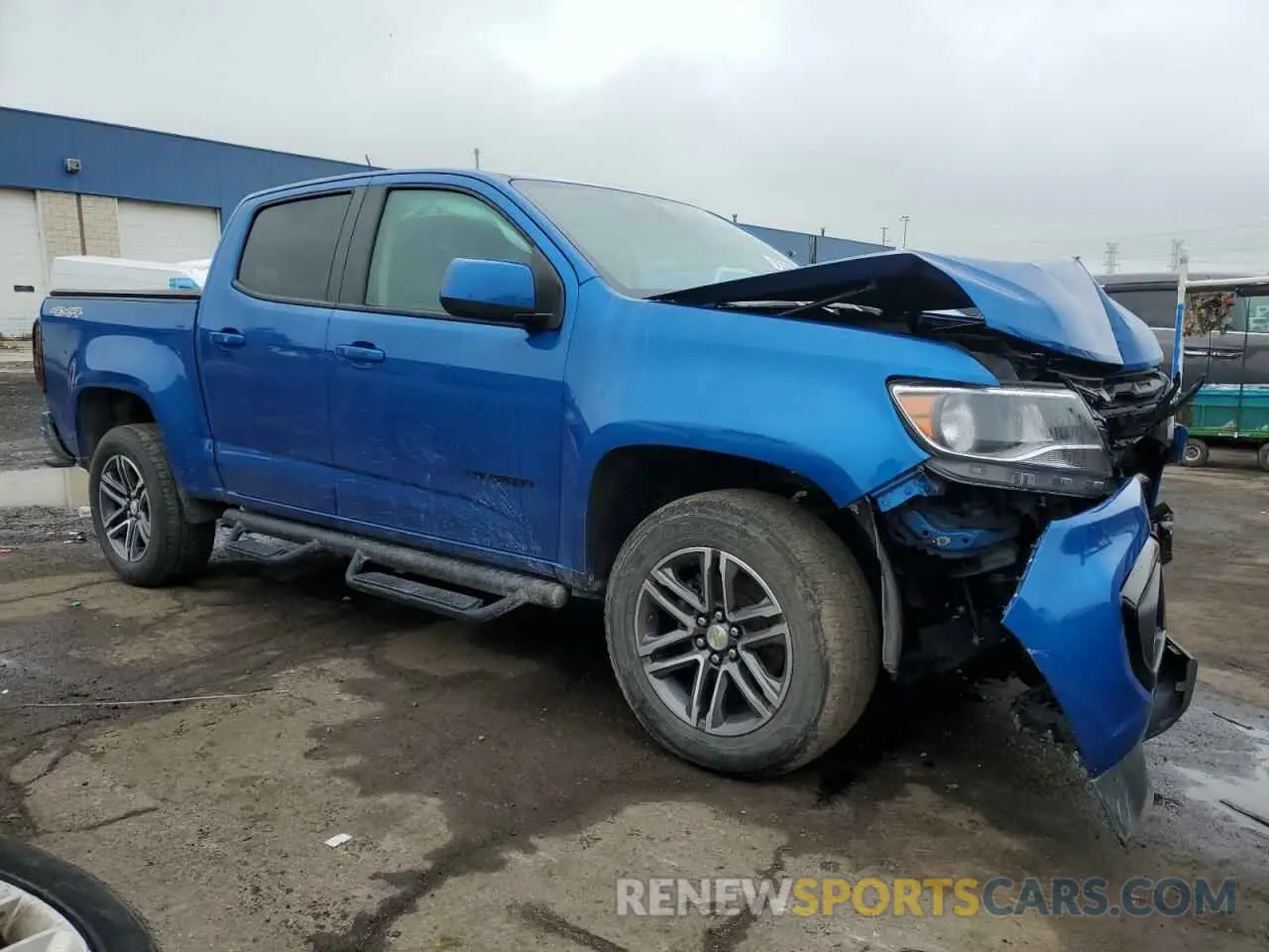 4 Photograph of a damaged car 1GCGTBENXM1138215 CHEVROLET COLORADO 2021
