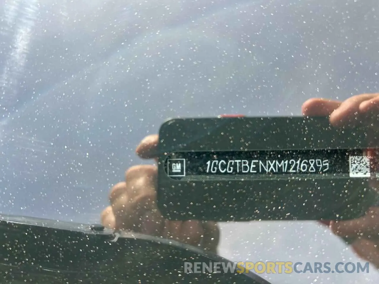 10 Photograph of a damaged car 1GCGTBENXM1216895 CHEVROLET COLORADO 2021