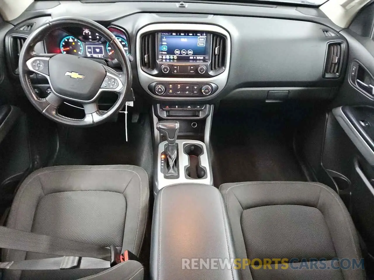 8 Photograph of a damaged car 1GCGTCEN2M1145570 CHEVROLET COLORADO 2021
