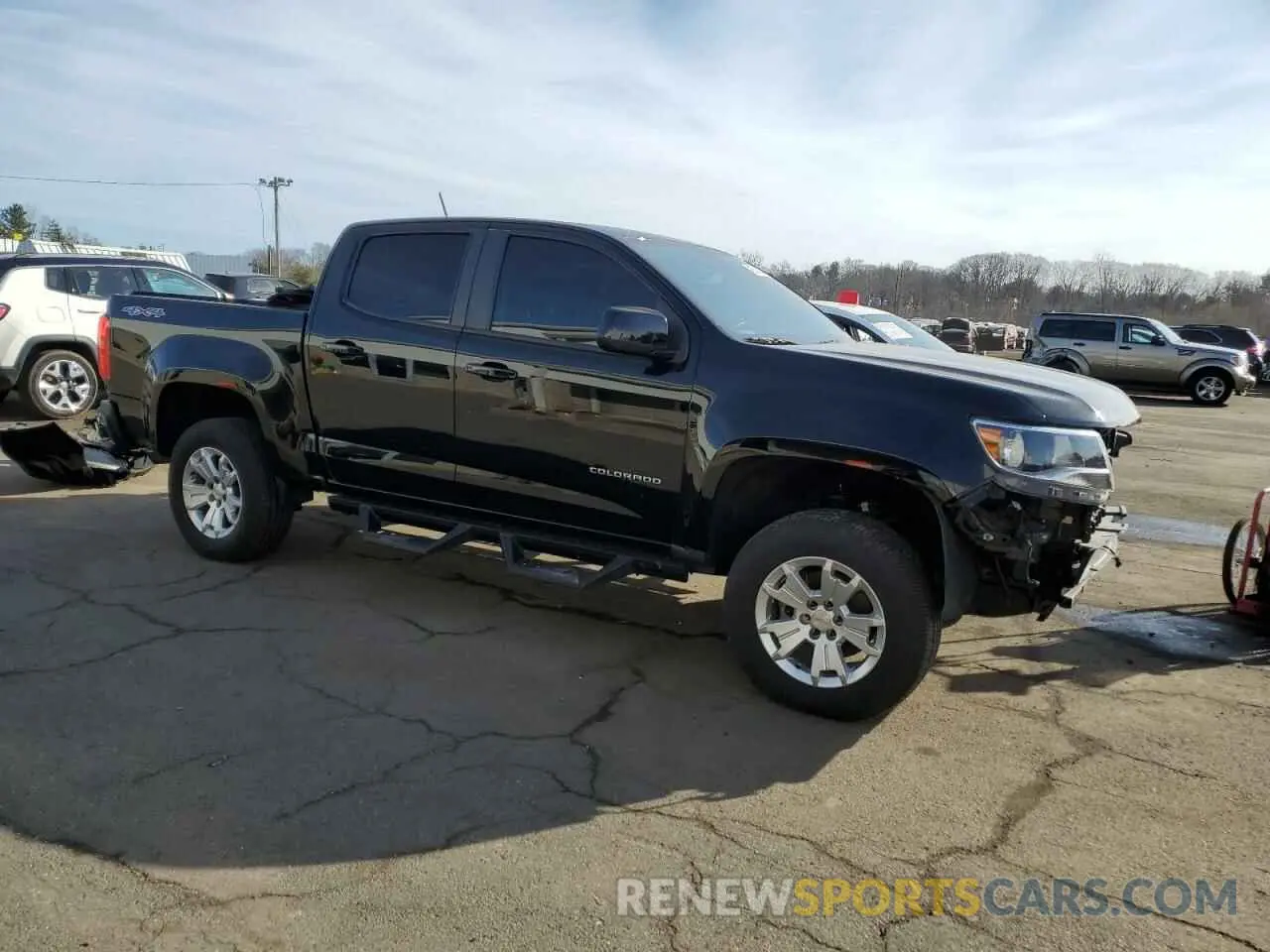 4 Photograph of a damaged car 1GCGTCEN3M1112612 CHEVROLET COLORADO 2021