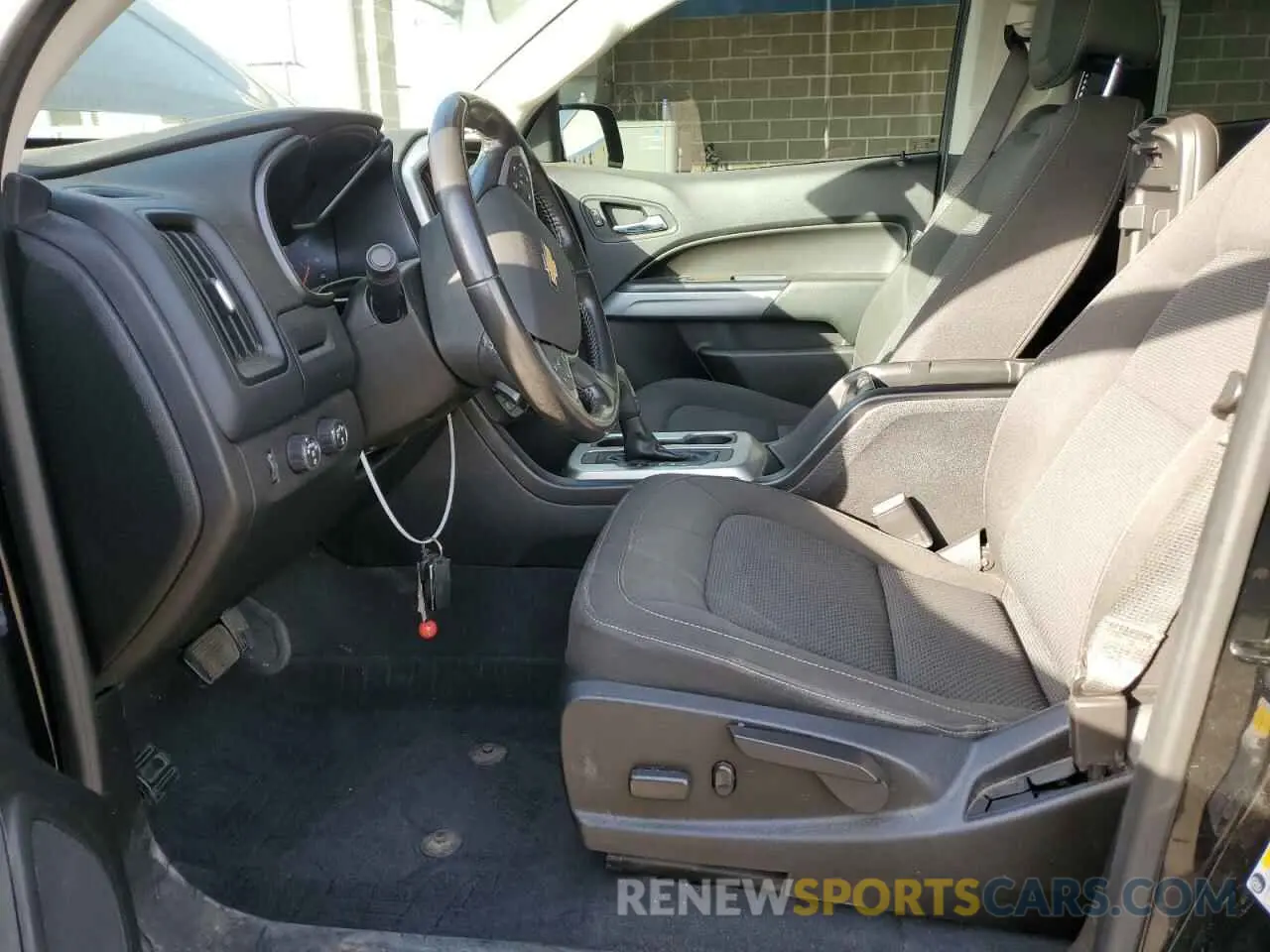 7 Photograph of a damaged car 1GCGTCEN3M1112612 CHEVROLET COLORADO 2021