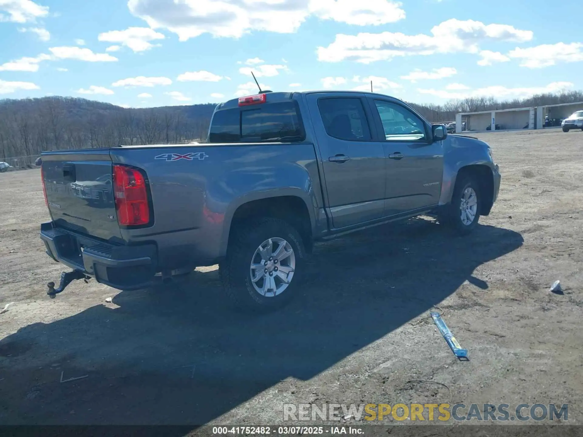 4 Photograph of a damaged car 1GCGTCEN5M1294085 CHEVROLET COLORADO 2021