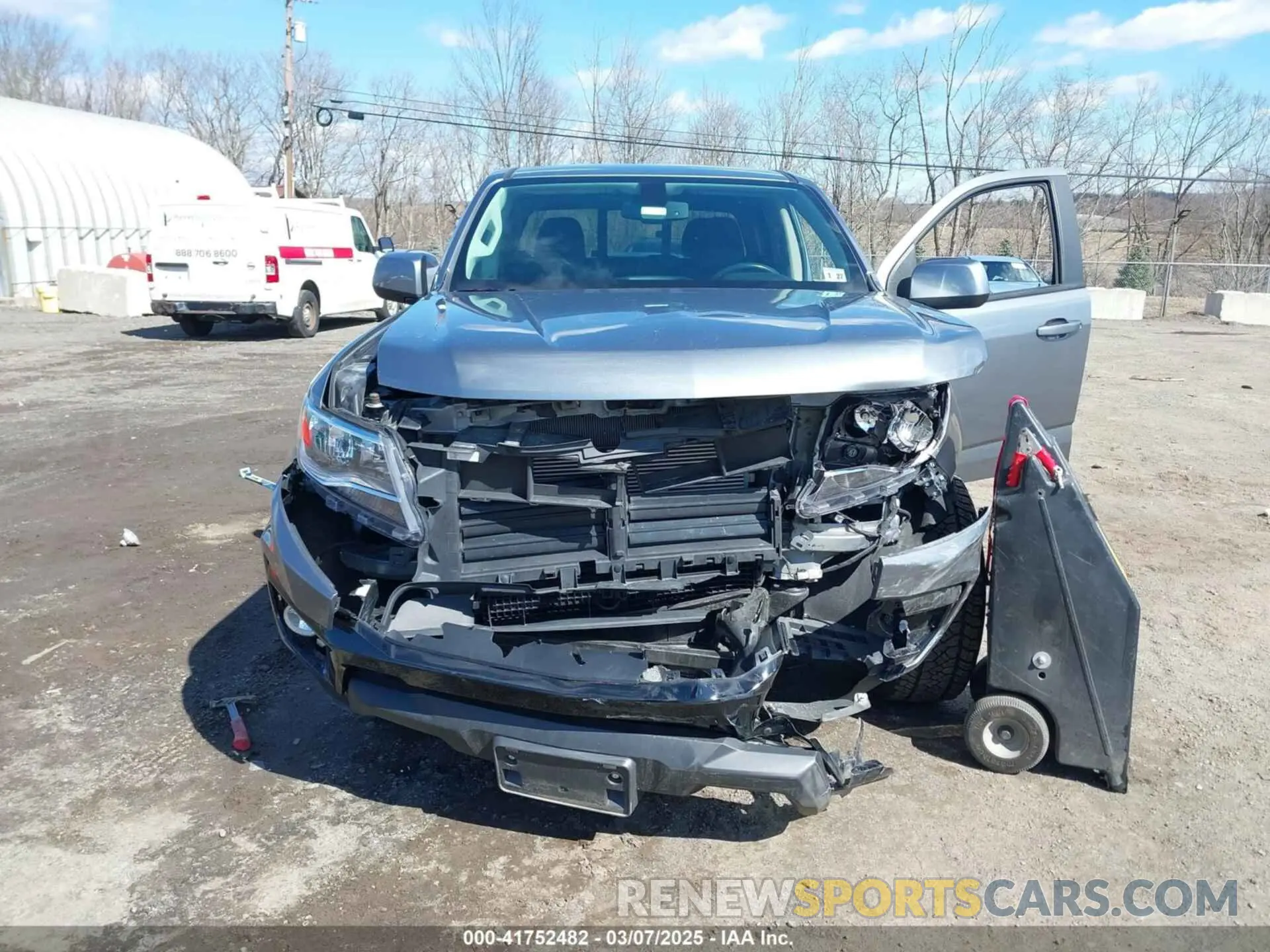 6 Photograph of a damaged car 1GCGTCEN5M1294085 CHEVROLET COLORADO 2021