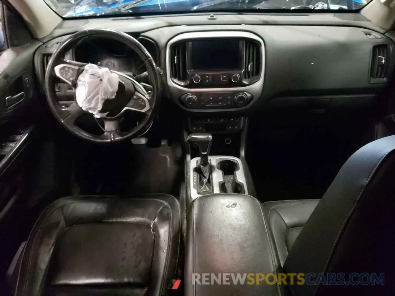 8 Photograph of a damaged car 1GCGTCEN7M1175387 CHEVROLET COLORADO 2021