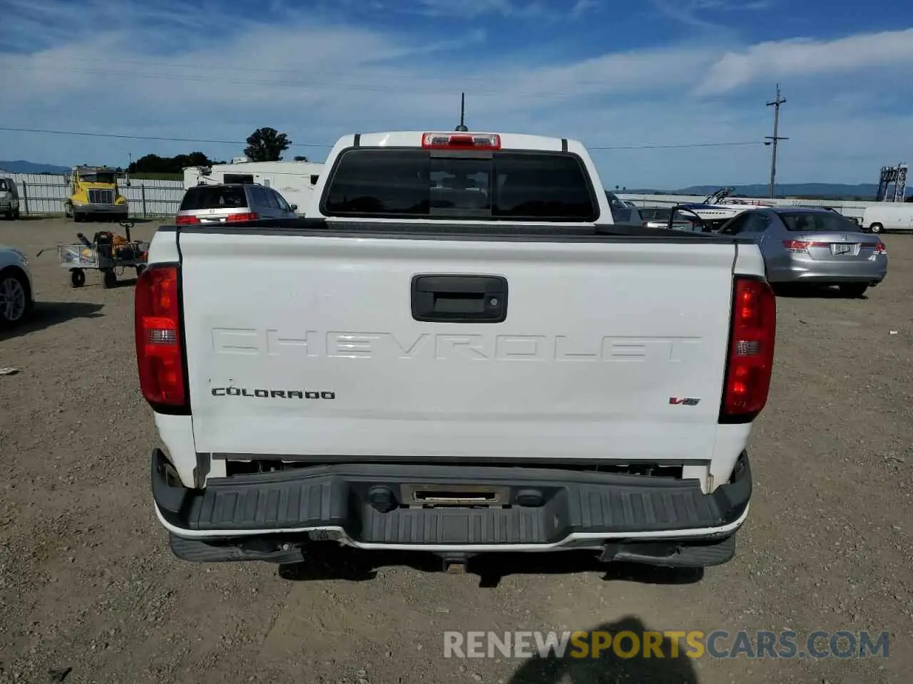 6 Photograph of a damaged car 1GCGTCEN9M1131391 CHEVROLET COLORADO 2021