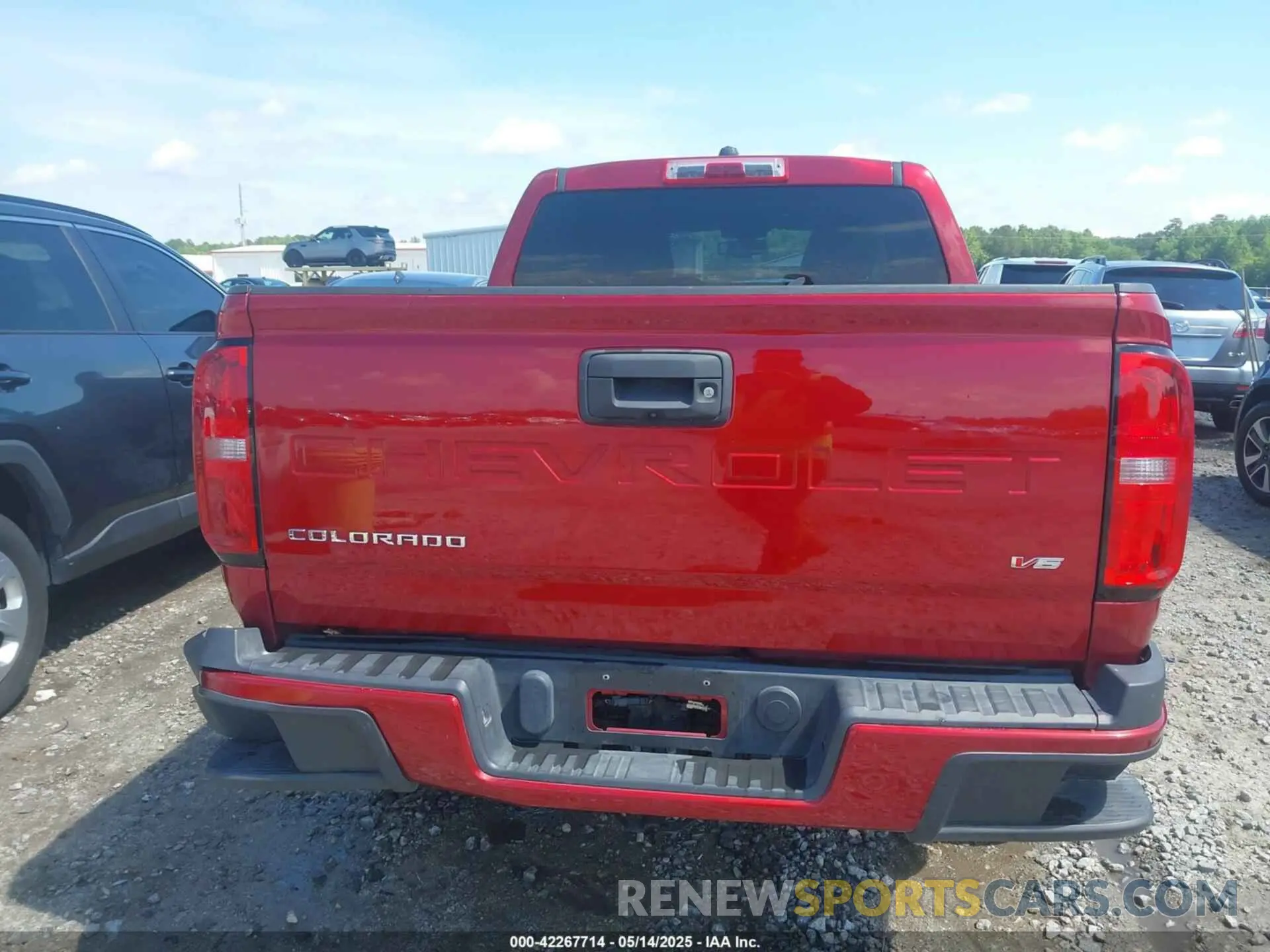 16 Photograph of a damaged car 1GCGTCEN9M1132430 CHEVROLET COLORADO 2021