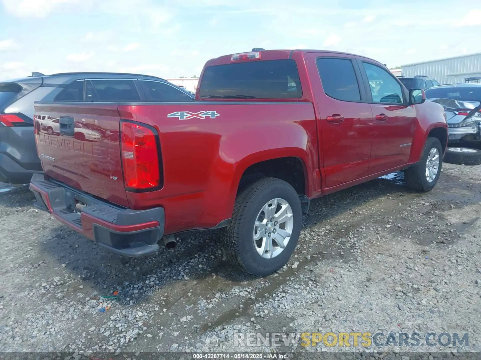 4 Photograph of a damaged car 1GCGTCEN9M1132430 CHEVROLET COLORADO 2021