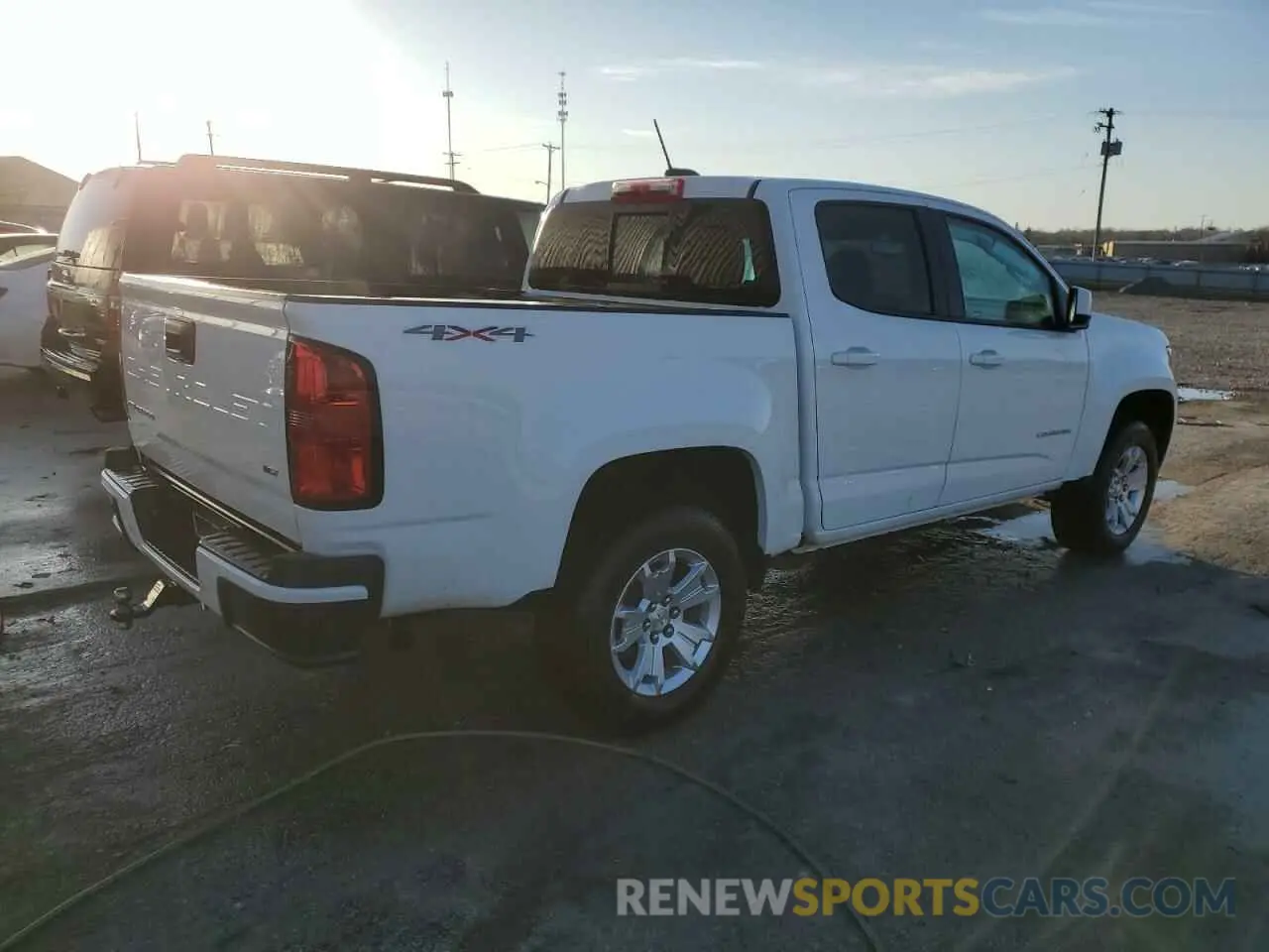 3 Photograph of a damaged car 1GCGTCEN9M1297166 CHEVROLET COLORADO 2021