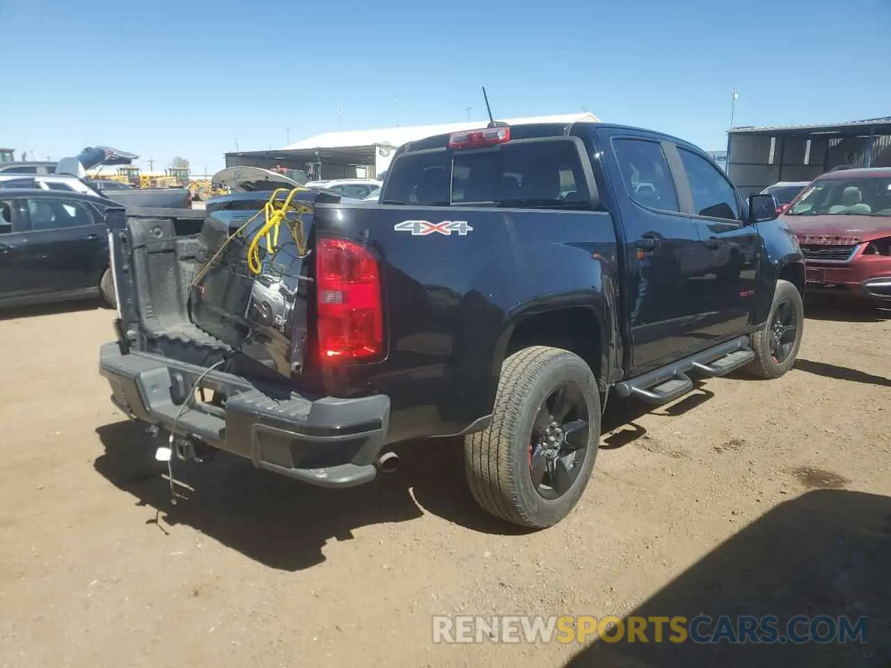 3 Photograph of a damaged car 1GCGTCENXM1271076 CHEVROLET COLORADO 2021