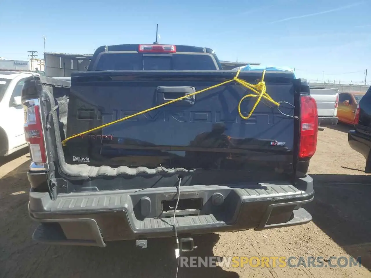 6 Photograph of a damaged car 1GCGTCENXM1271076 CHEVROLET COLORADO 2021