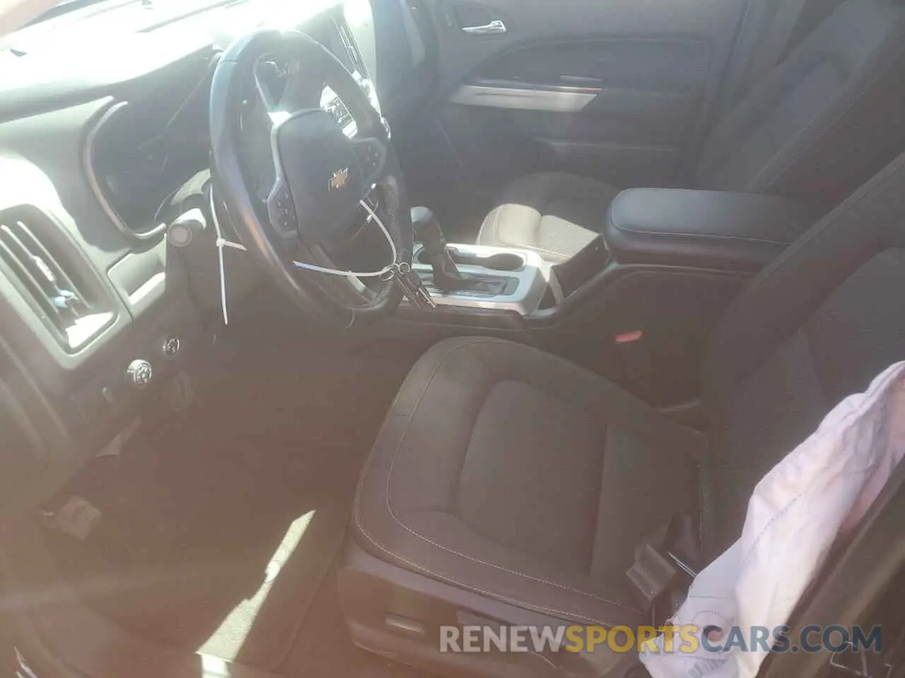 7 Photograph of a damaged car 1GCGTCENXM1271076 CHEVROLET COLORADO 2021