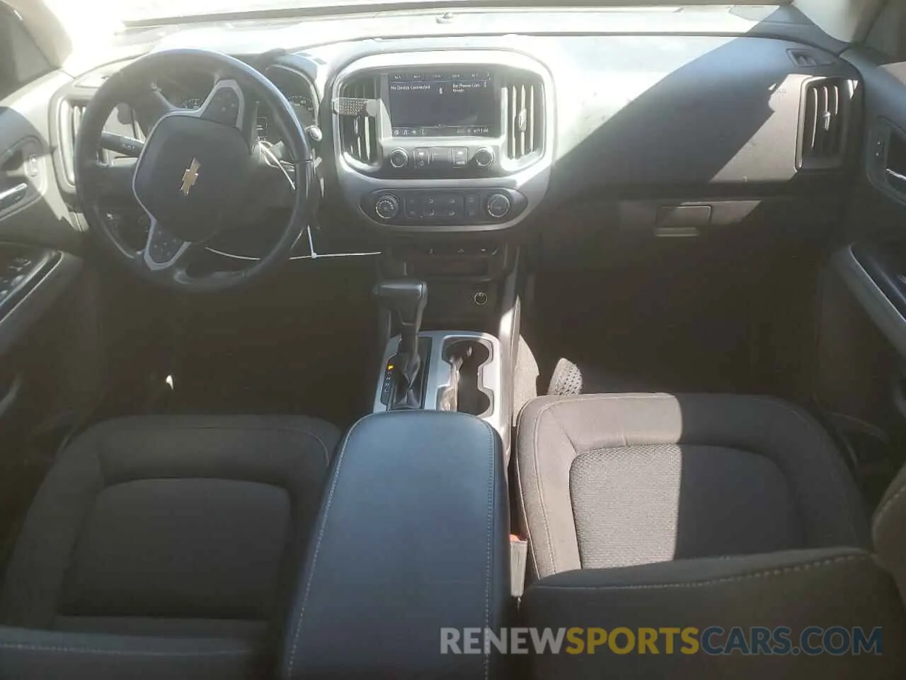 8 Photograph of a damaged car 1GCGTCENXM1271076 CHEVROLET COLORADO 2021