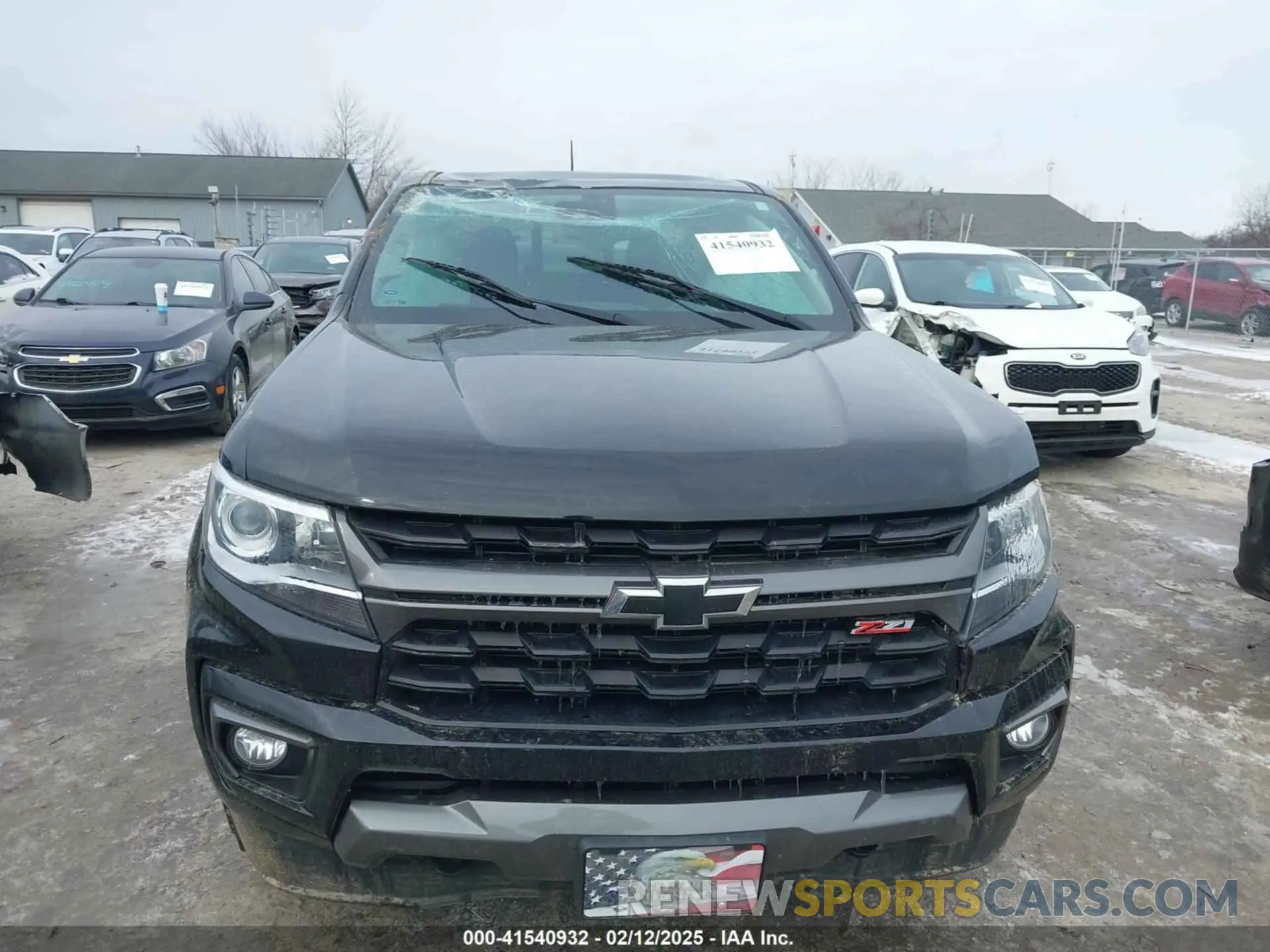 12 Photograph of a damaged car 1GCGTDEN0M1117014 CHEVROLET COLORADO 2021