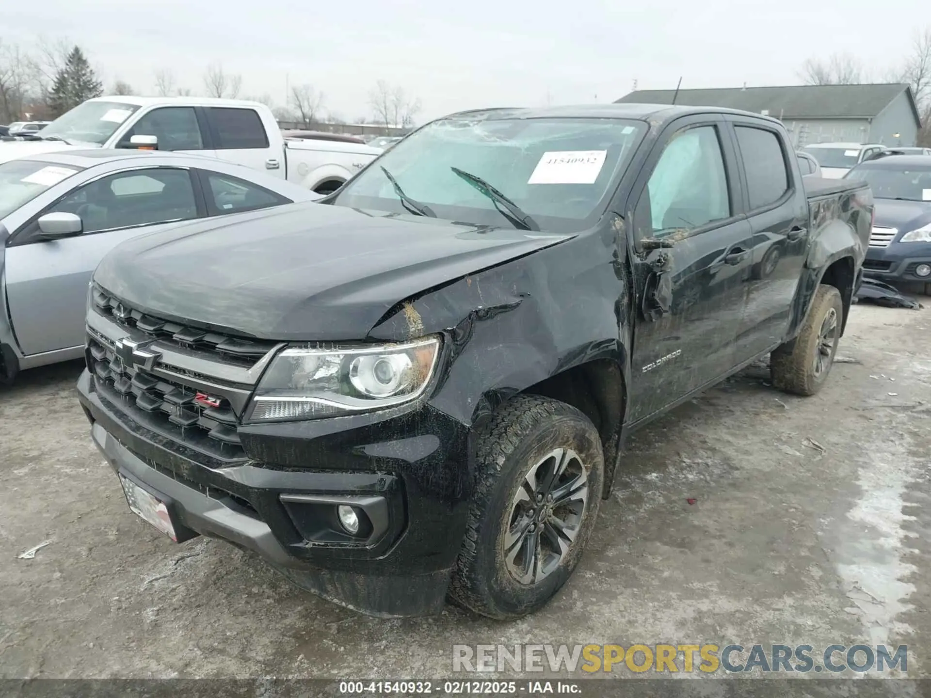 2 Photograph of a damaged car 1GCGTDEN0M1117014 CHEVROLET COLORADO 2021