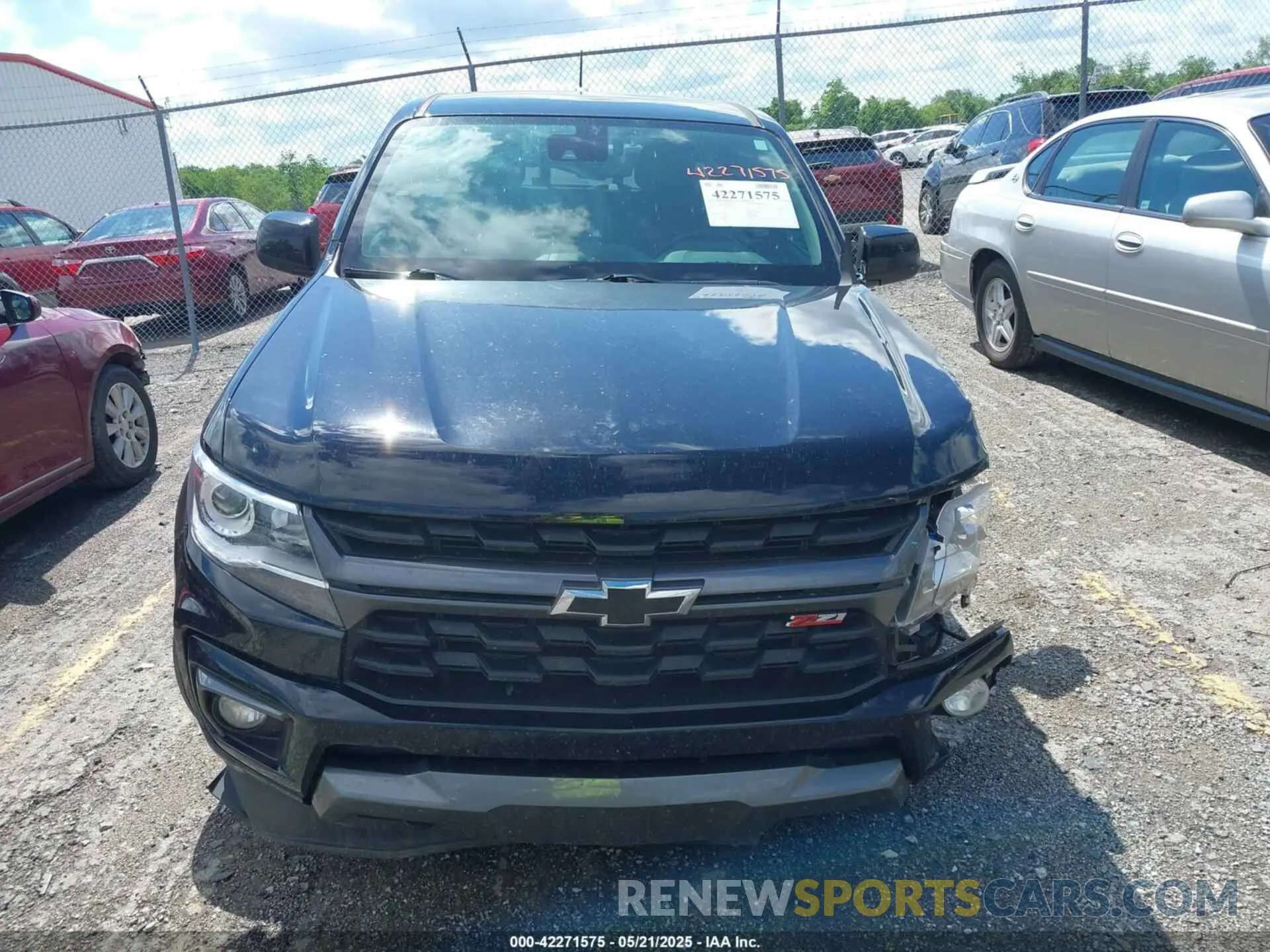 13 Photograph of a damaged car 1GCGTDEN1M1274874 CHEVROLET COLORADO 2021