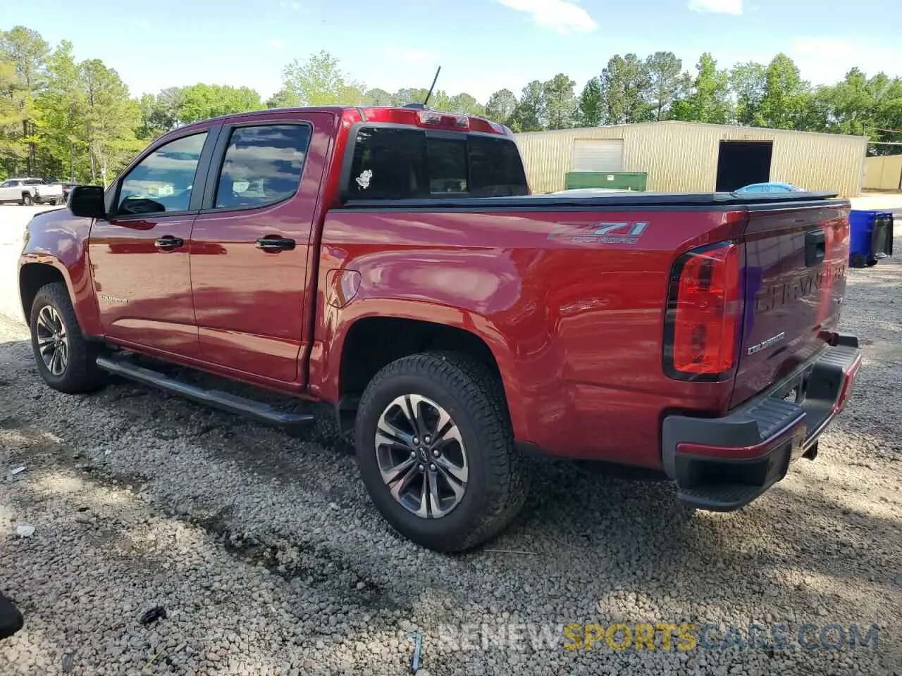 2 Photograph of a damaged car 1GCGTDEN2M1101395 CHEVROLET COLORADO 2021