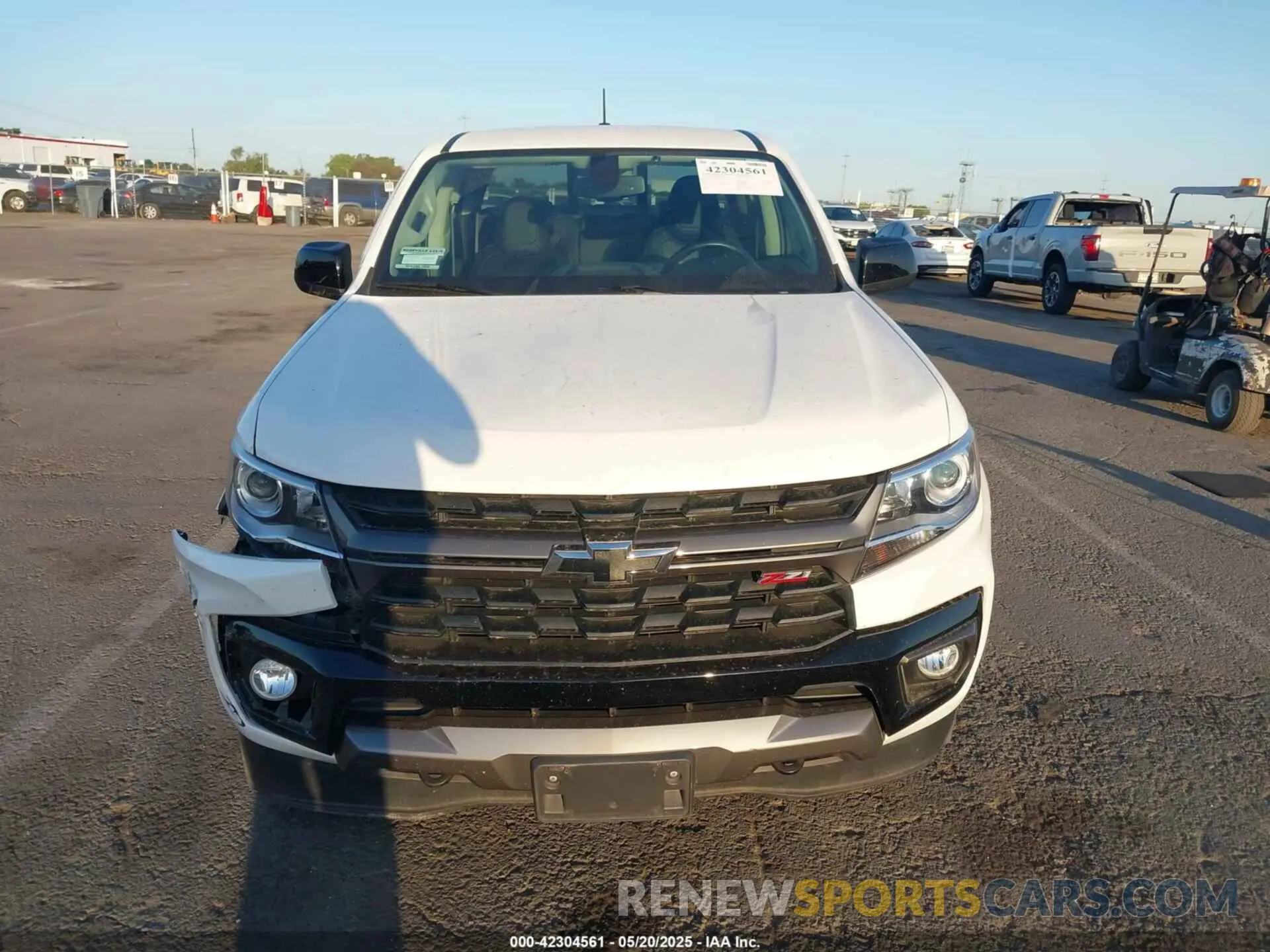 12 Photograph of a damaged car 1GCGTDEN2M1110856 CHEVROLET COLORADO 2021