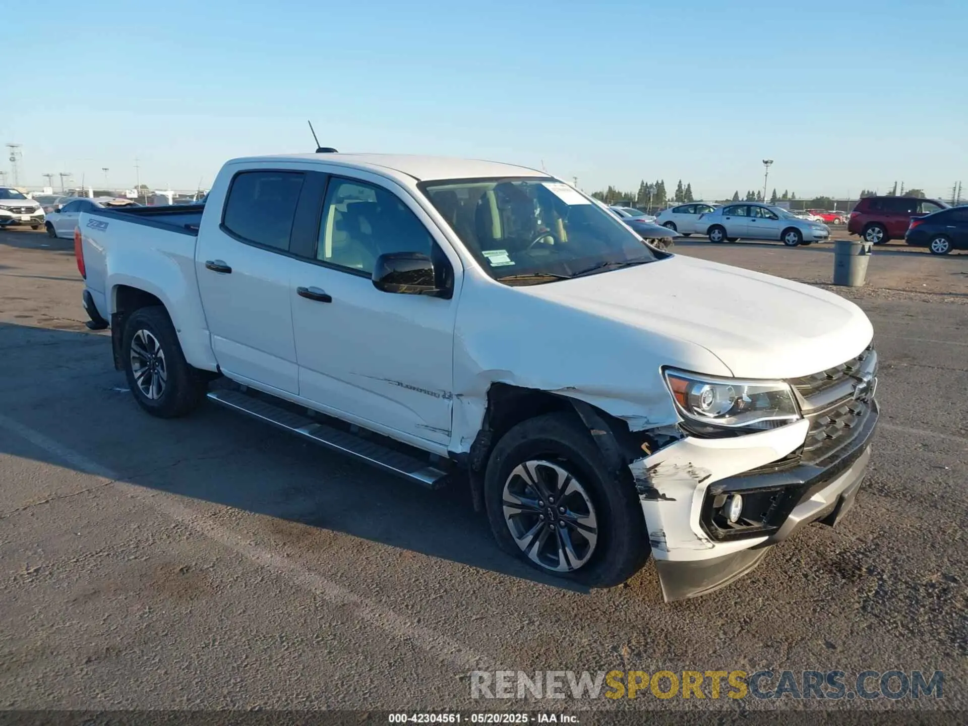 6 Photograph of a damaged car 1GCGTDEN2M1110856 CHEVROLET COLORADO 2021
