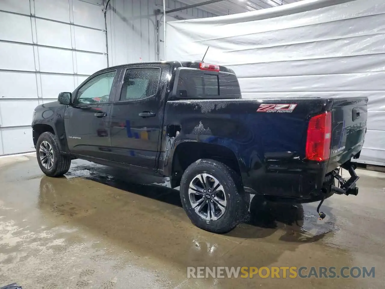 2 Photograph of a damaged car 1GCGTDEN2M1112641 CHEVROLET COLORADO 2021