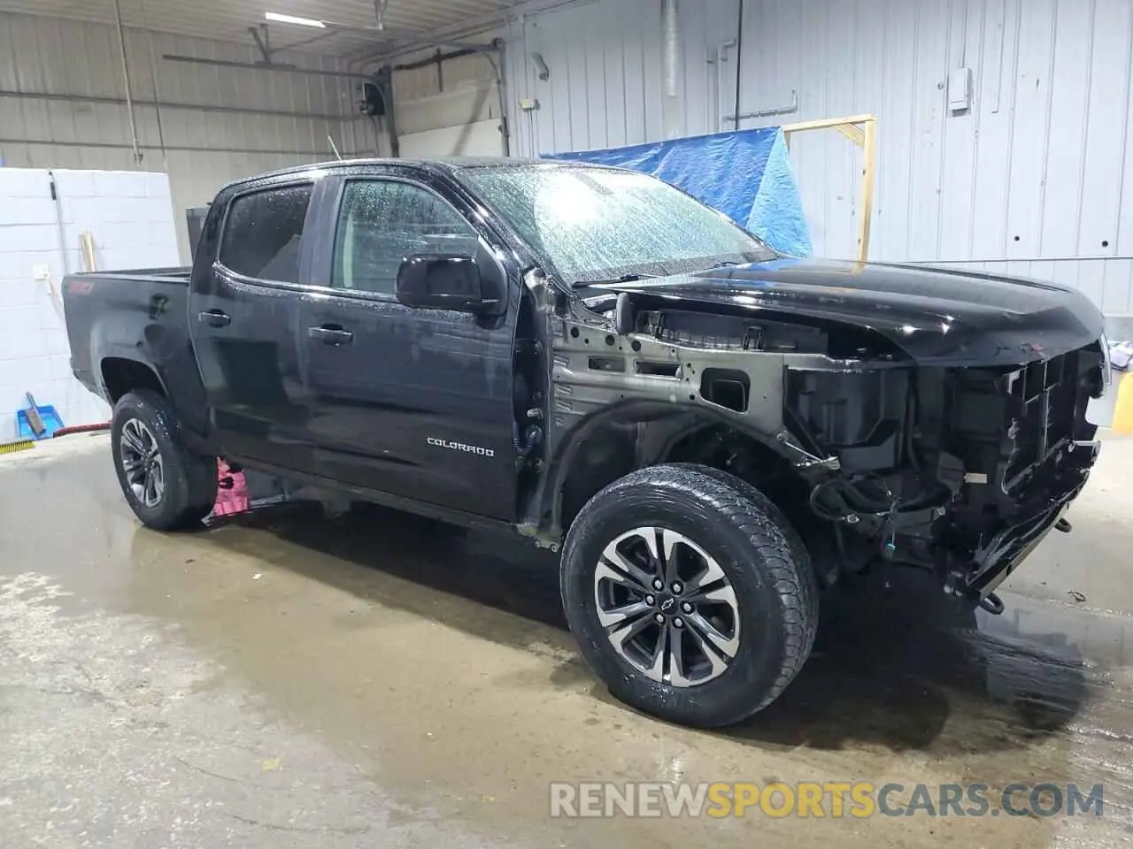 4 Photograph of a damaged car 1GCGTDEN2M1112641 CHEVROLET COLORADO 2021
